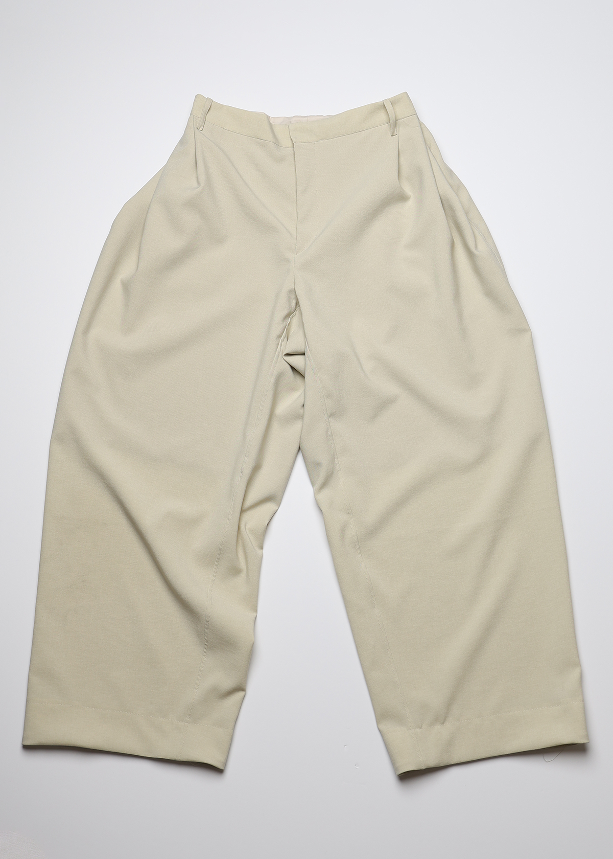 Matte Stretch Side Tuck Pants サイズ: F, カラー: ベージュ