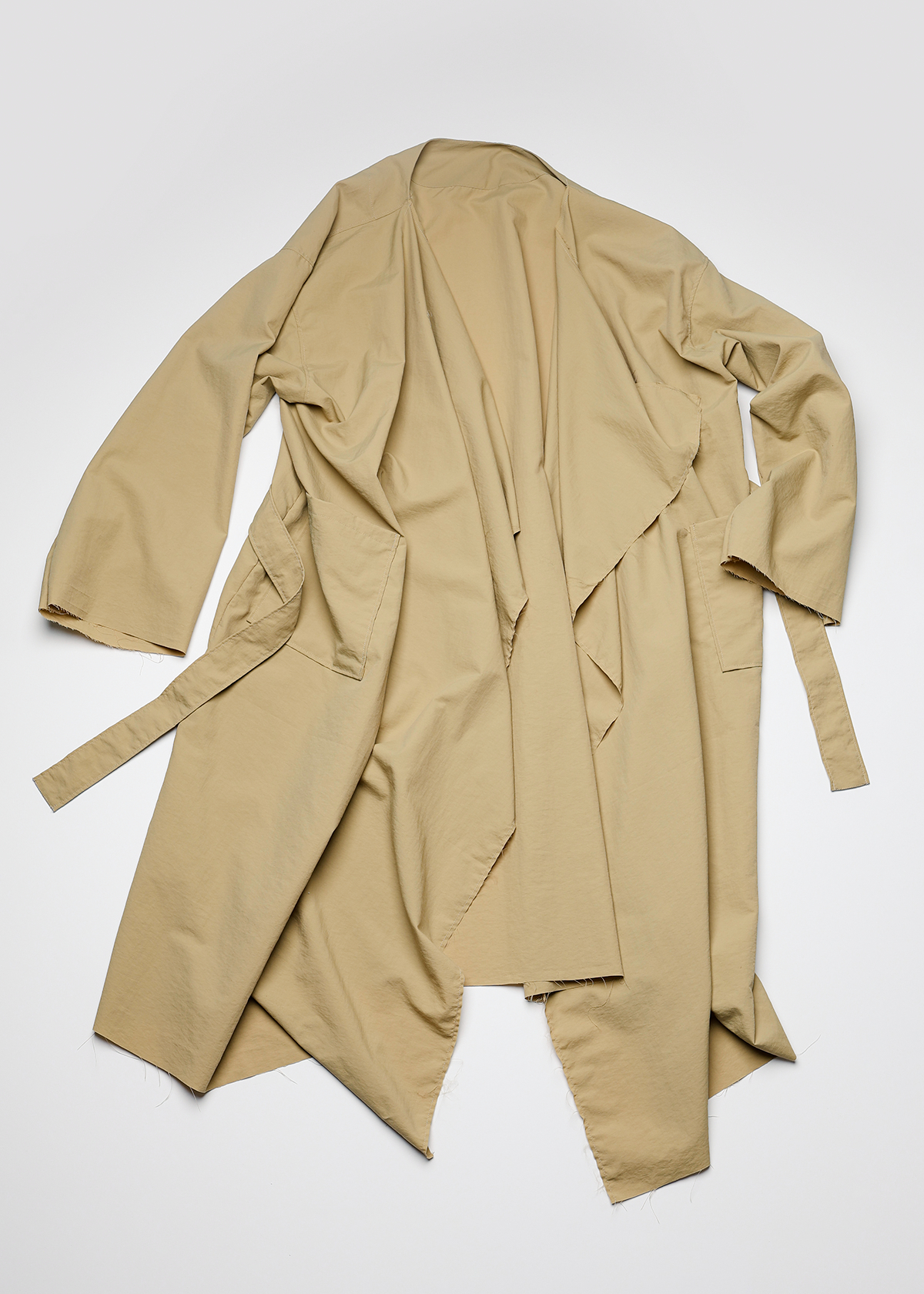 Water Repellent Nylon Atelier Coat サイズ: F, カラー: カーキ