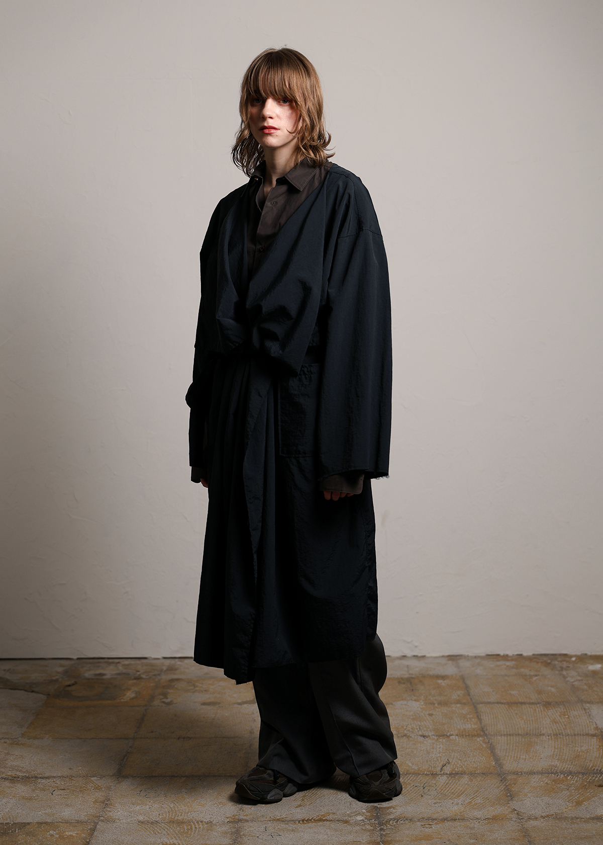 Water Repellent Nylon Atelier Coat サイズ: F, カラー: カーキ