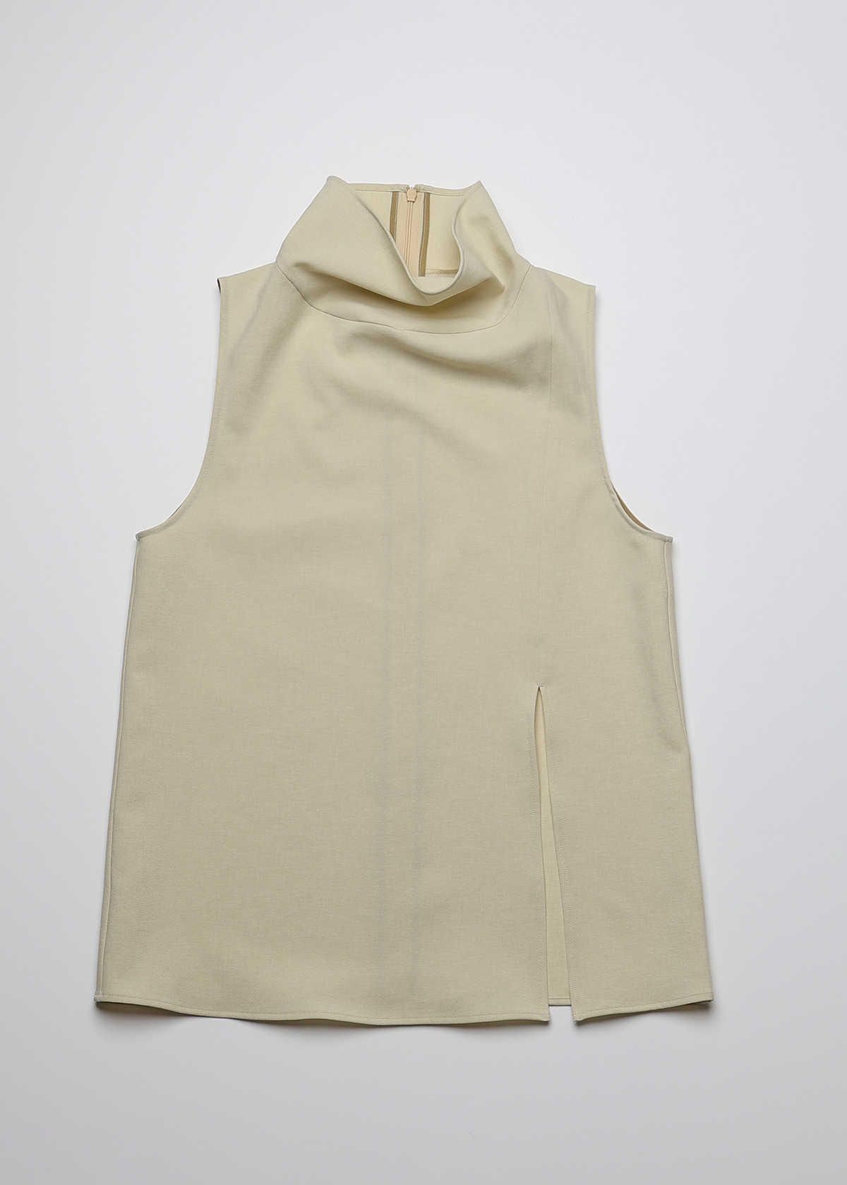 Matte Stretch High Neck NS Shirts サイズ: F, カラー: ベージュ