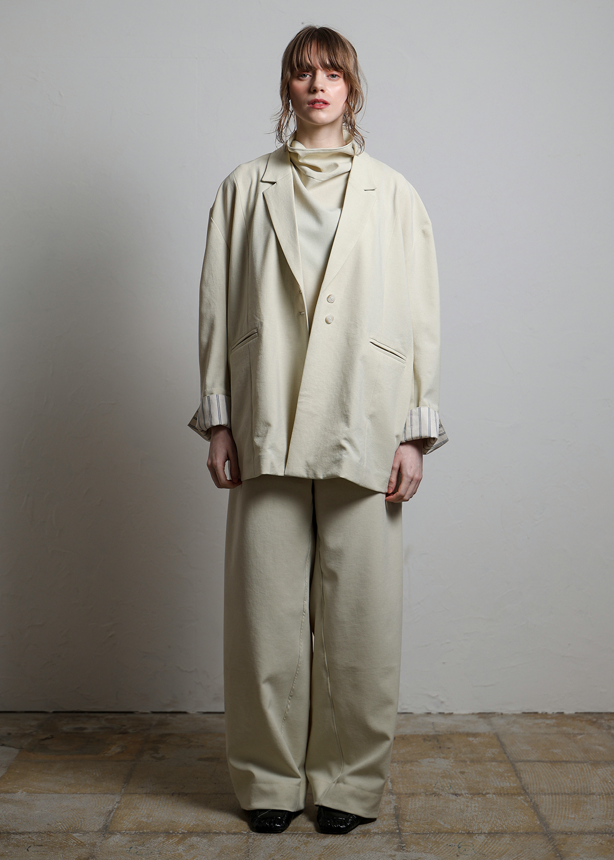 Matte Stretch Light Jacket サイズ: F, カラー: ベージュ