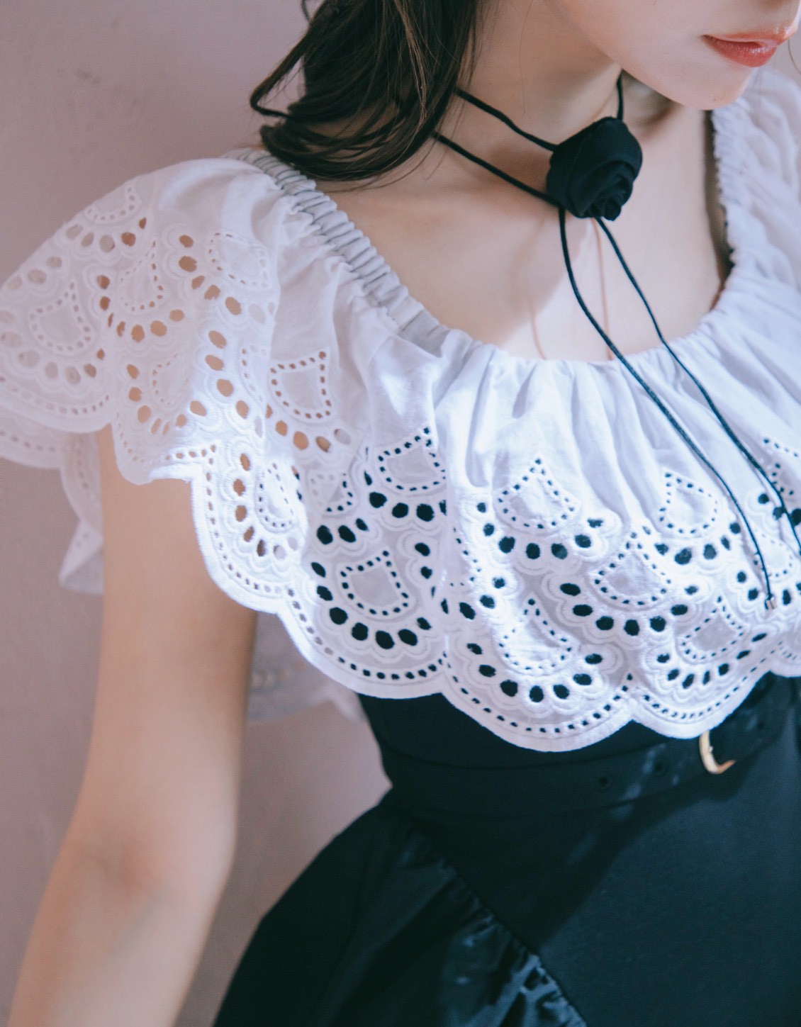 Rose Ribbon Choker