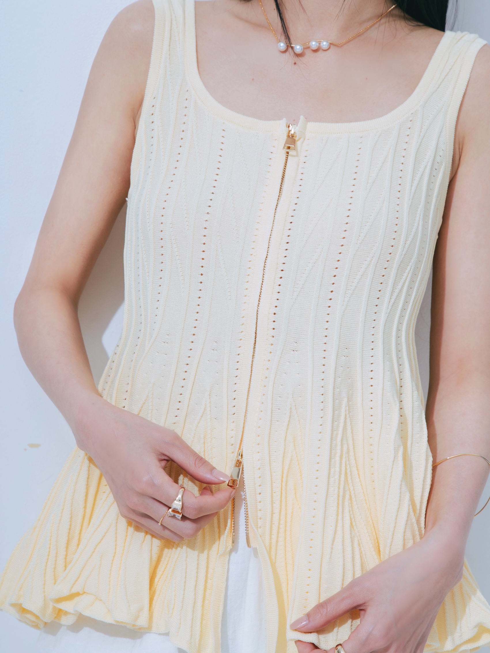 【JOUR by Crayme,】Emboss Peplum Knit