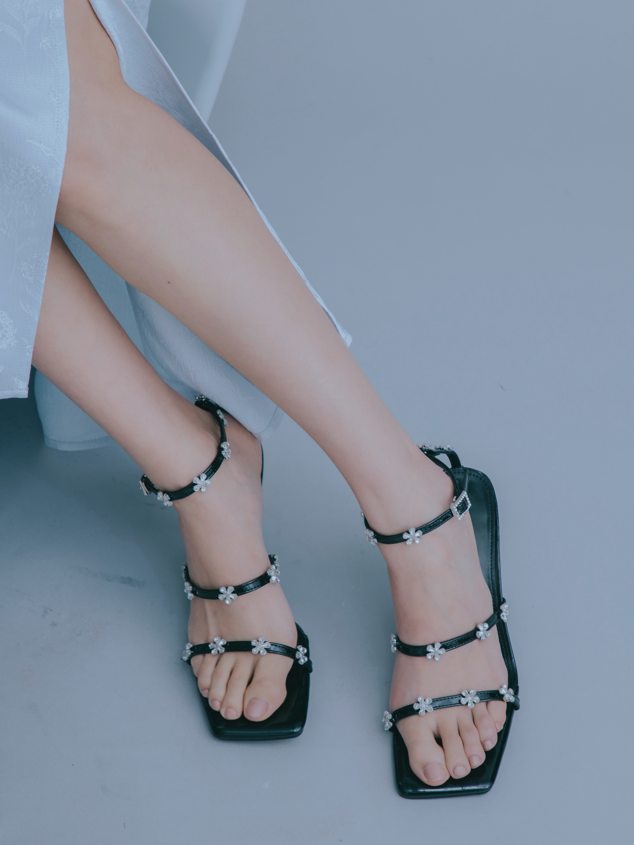 Flower Bijou Sandals