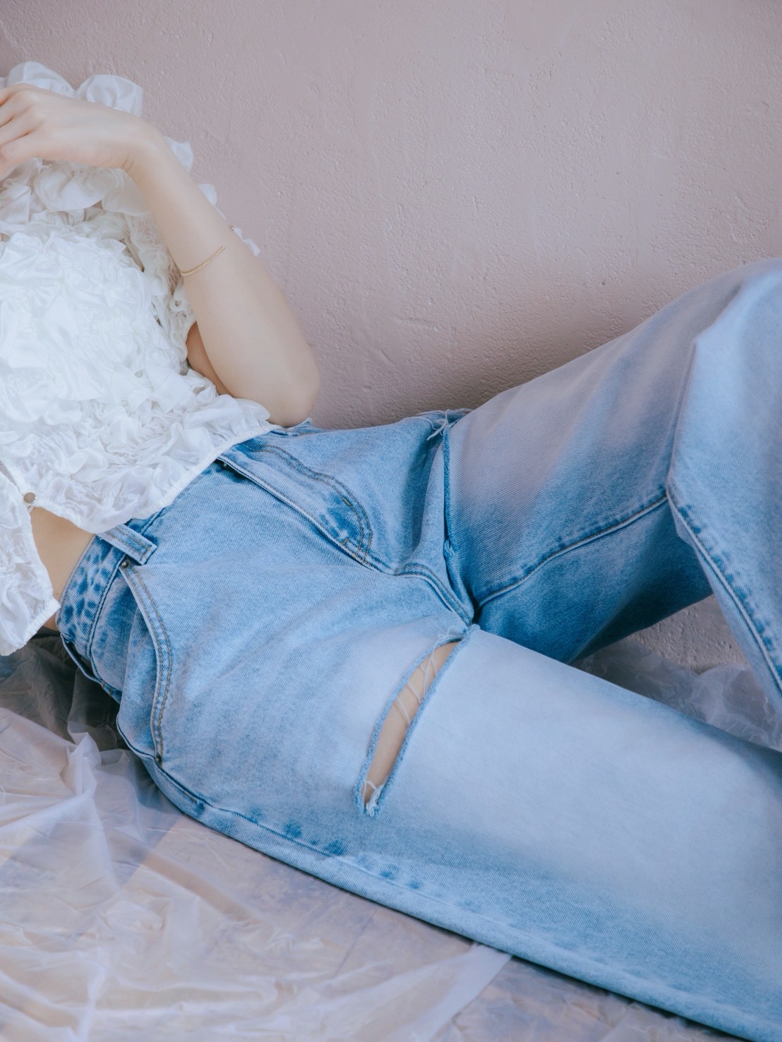 Slit Barrel Denim Pants
