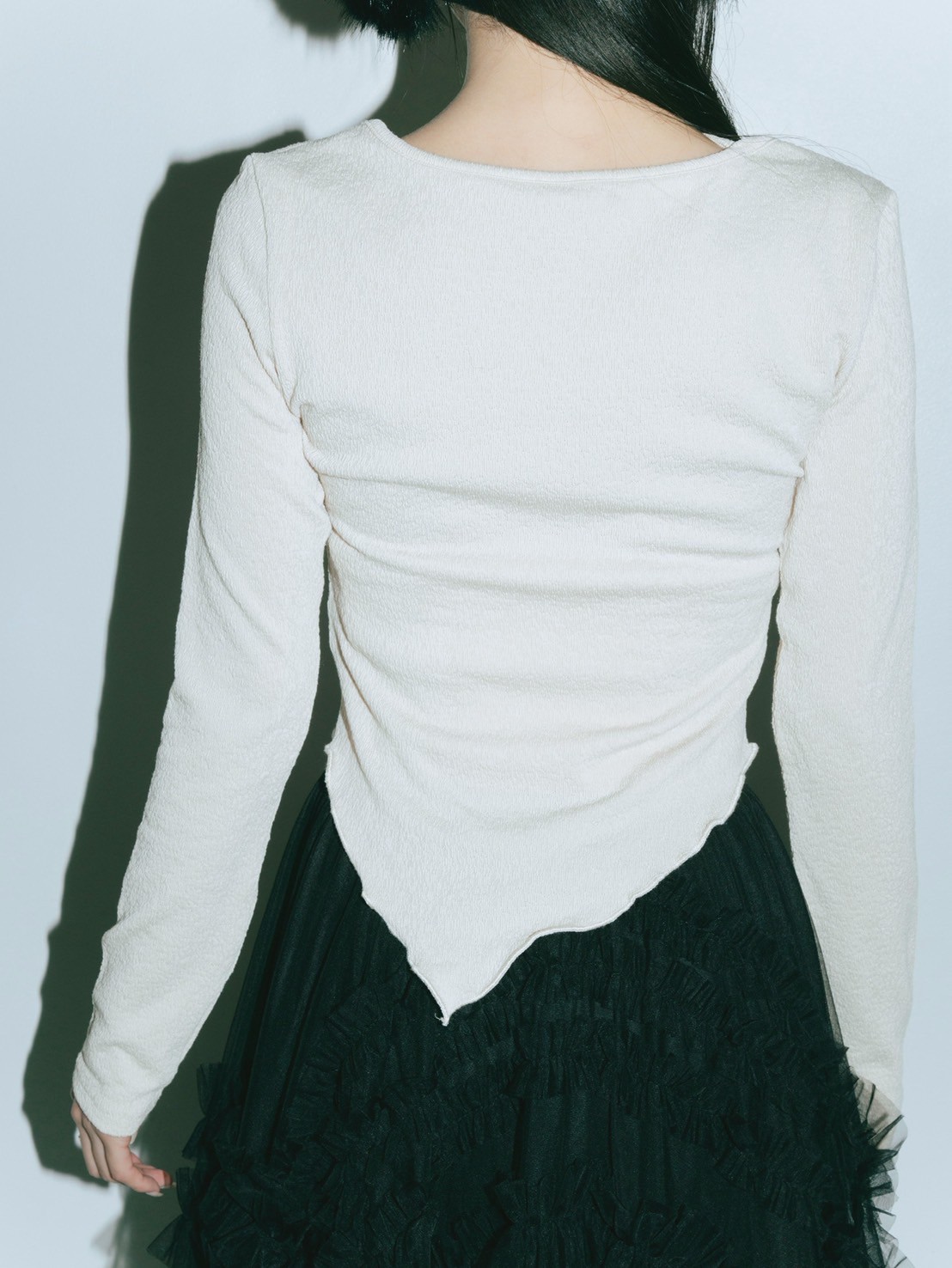 Asymmetry Hem Line Logo Tops