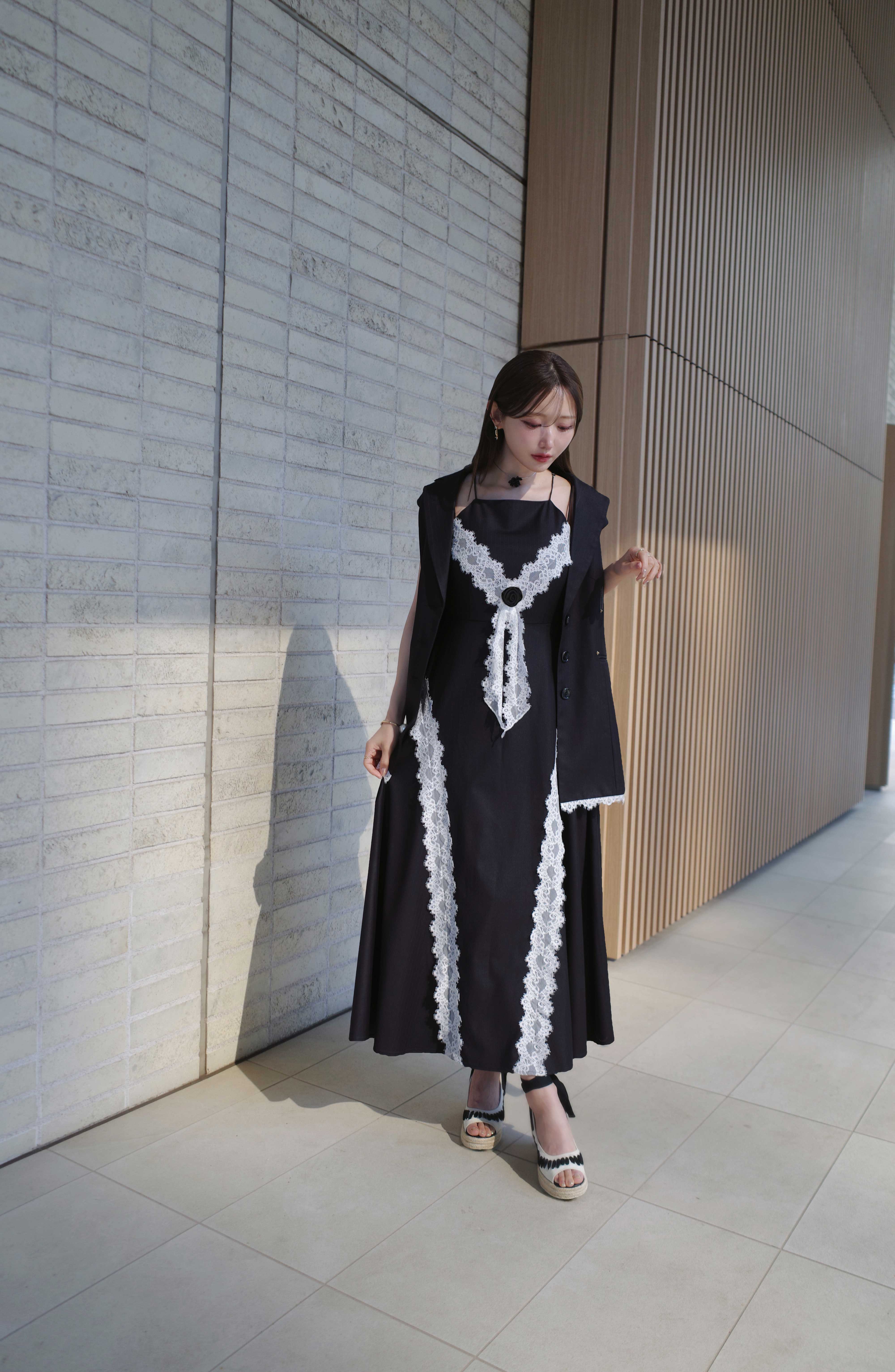 Hem Lace Gilet
