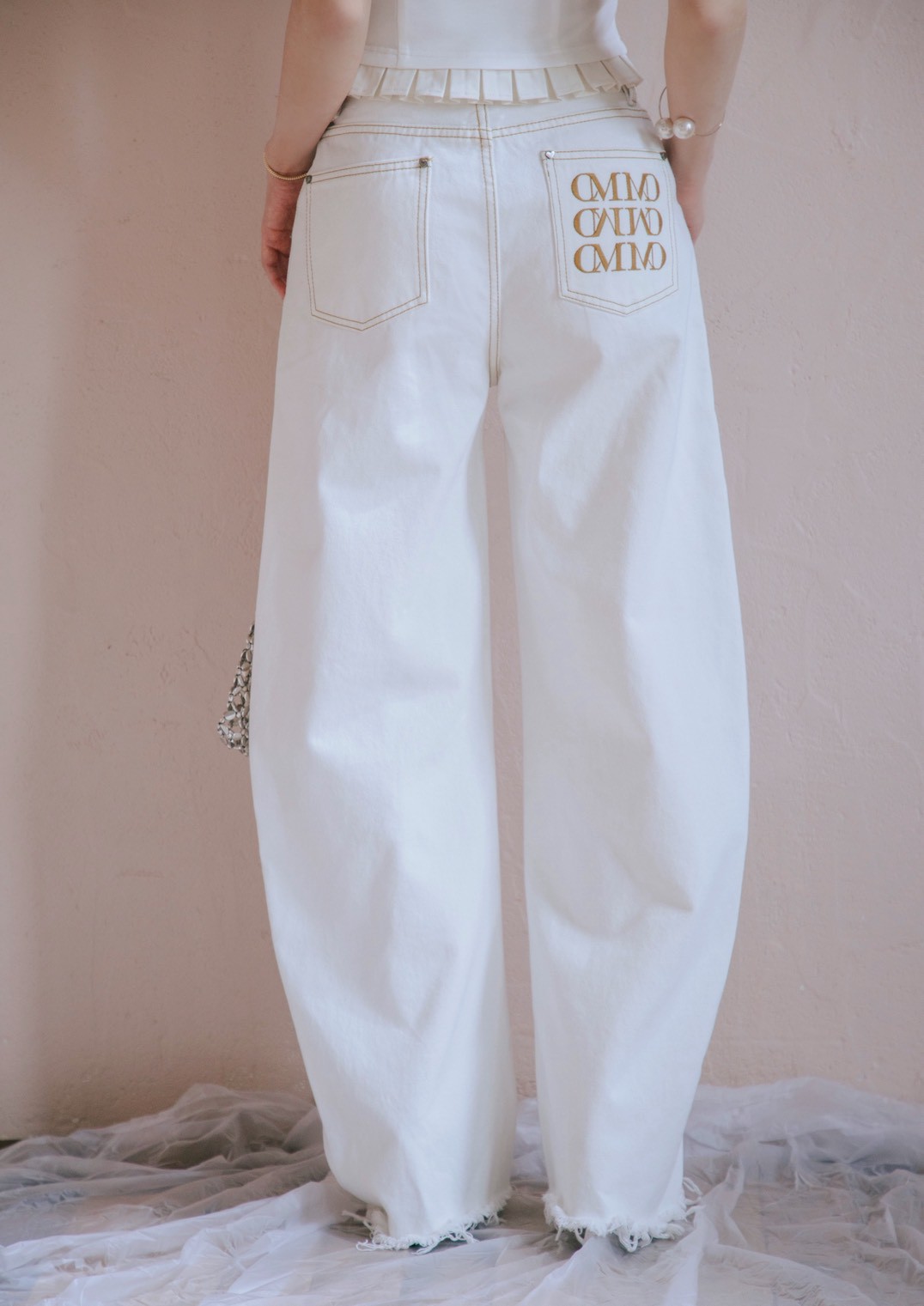 Slit Barrel Denim Pants