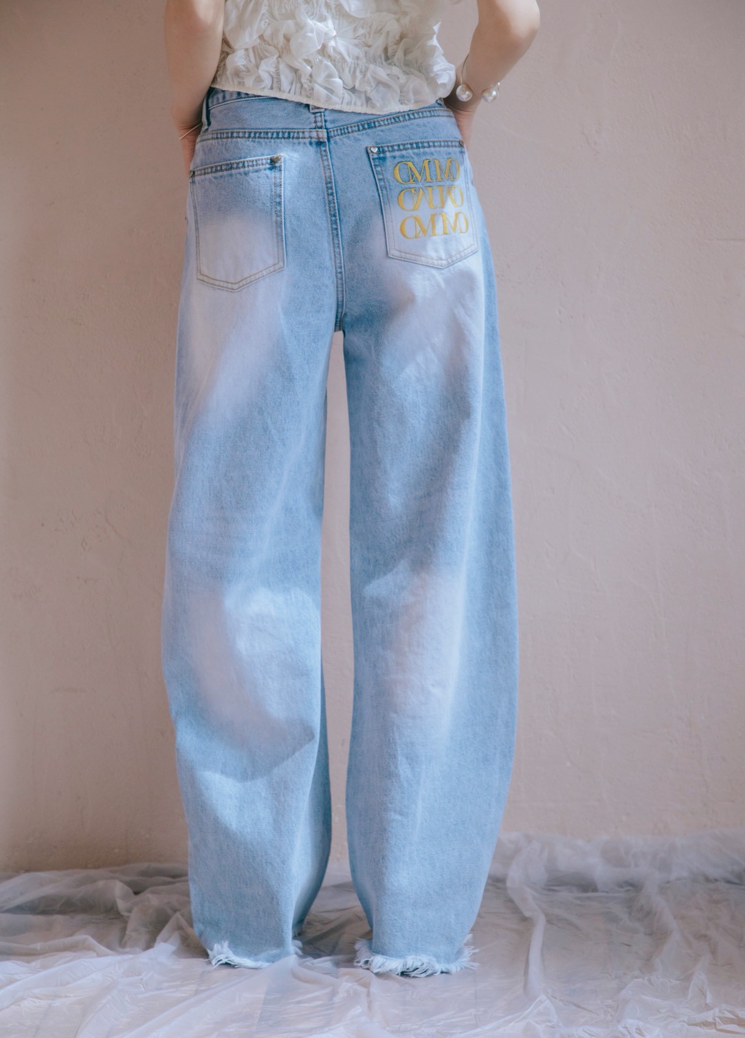 Slit Barrel Denim Pants