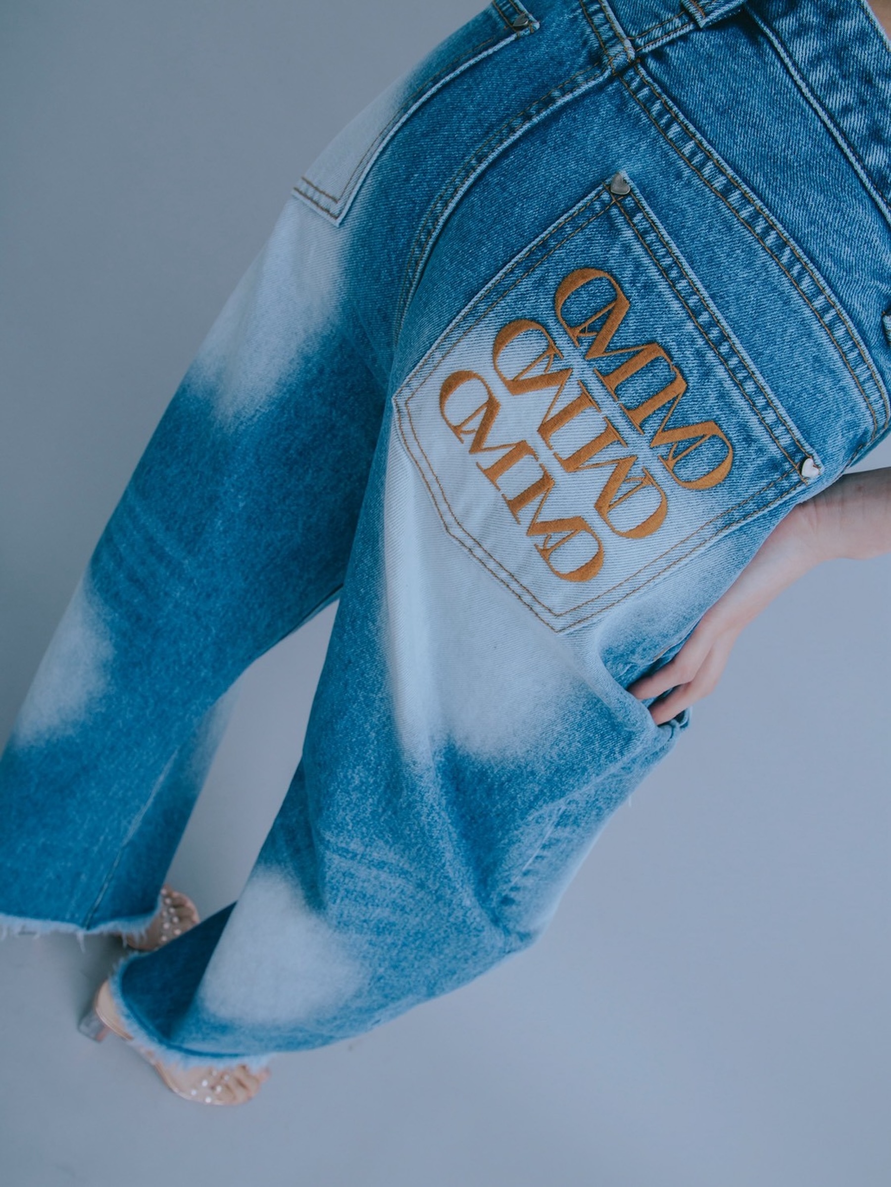 Slit Barrel Denim Pants