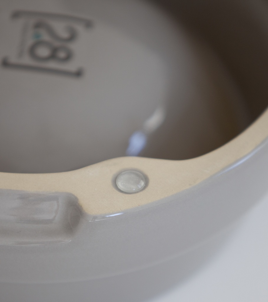 【2.8】SEBASTIAO - DOG BOWL 色: Warm grey, ボウル: S 15 cm