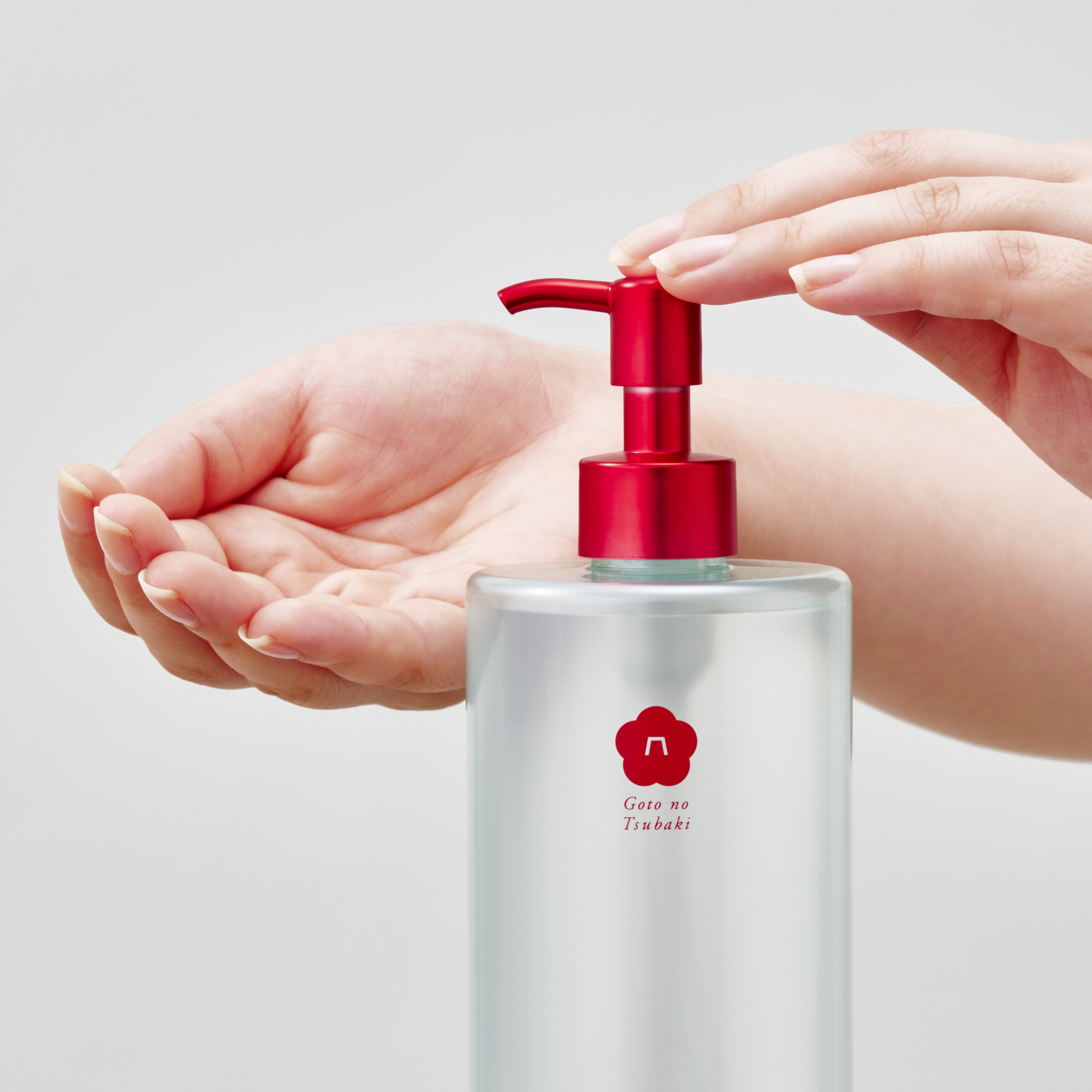 【五島の椿】ゴトウノツバキ　保湿水500mlせっけん110ｇ新品大容量2点セット 椿の葉 保湿水 500ml | スキンケア | 五島の椿オンラインショップ