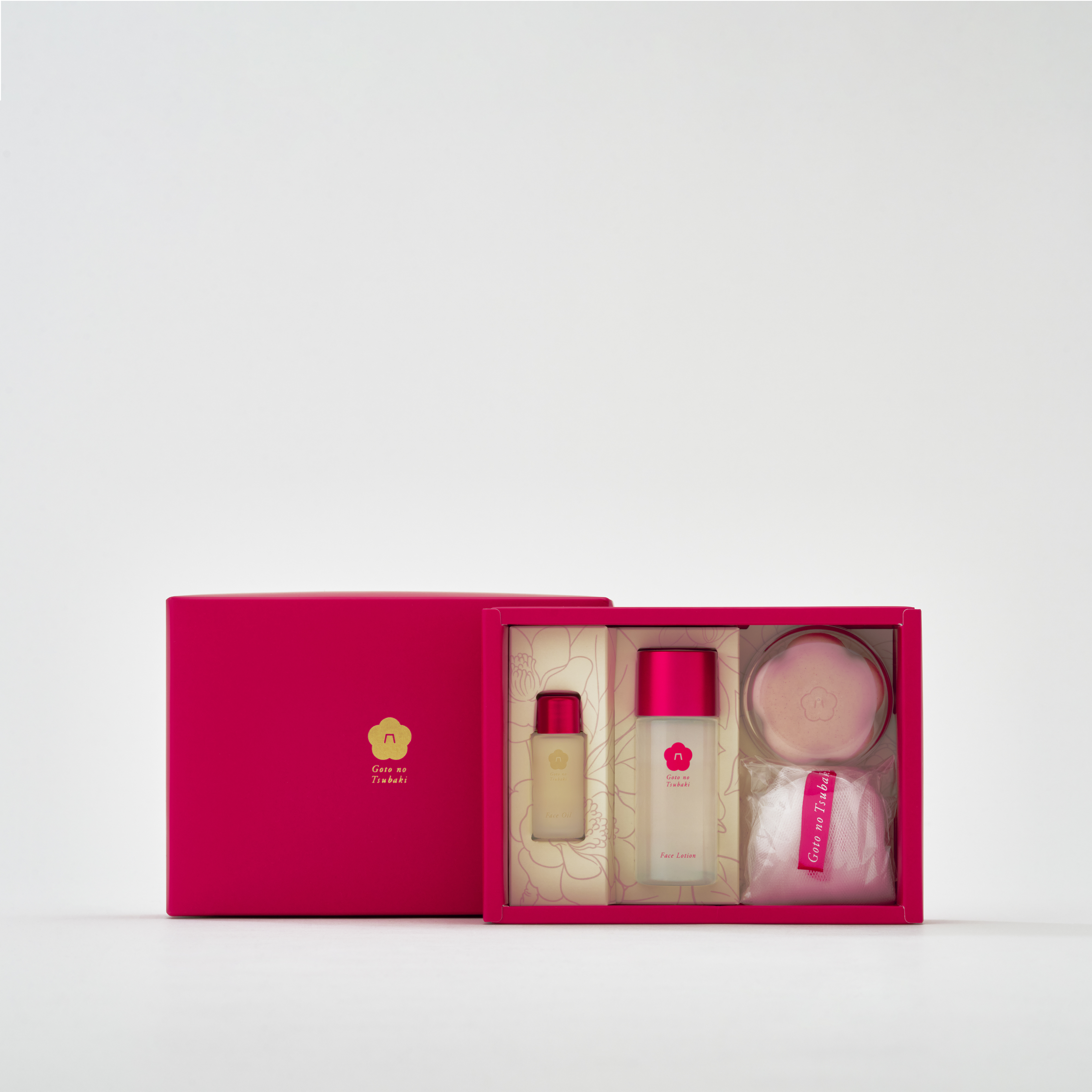 五島の椿 せっけん・保湿水 ギフトボックス | 保湿水＋せっけん