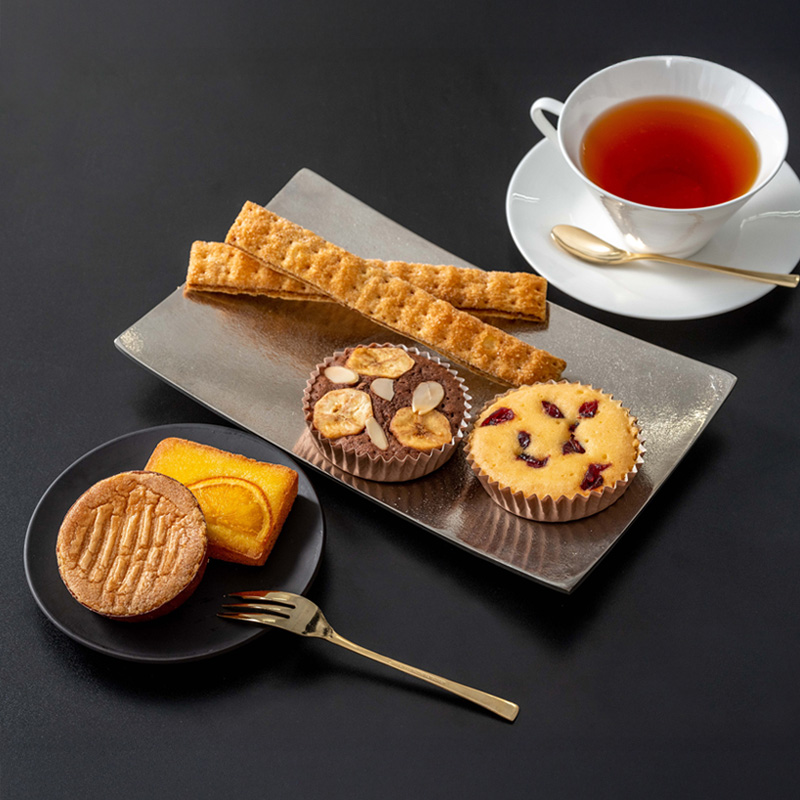 【母の日】リーガロイヤルホテル ロイヤル・ガトー・アンサンブル 11個入 母の日カード付【受注締切：4月29日(水)】