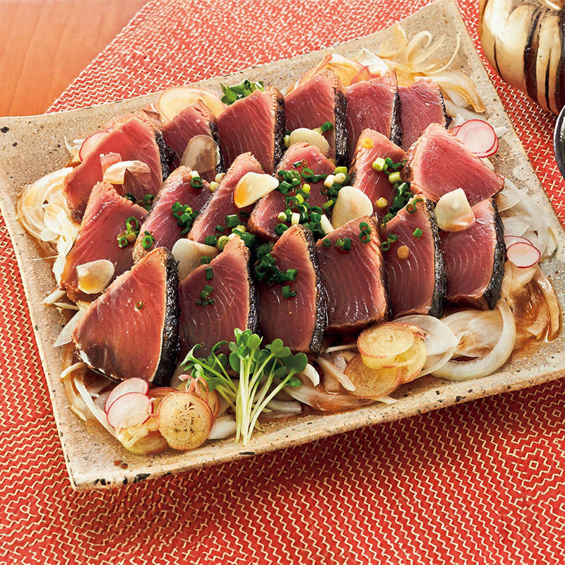 【高知】四万十生産 土佐流 藁（わら）焼き鰹のたたき 300g 2～3人前サイズ 熨斗対応可 産地直送 お取り寄せ