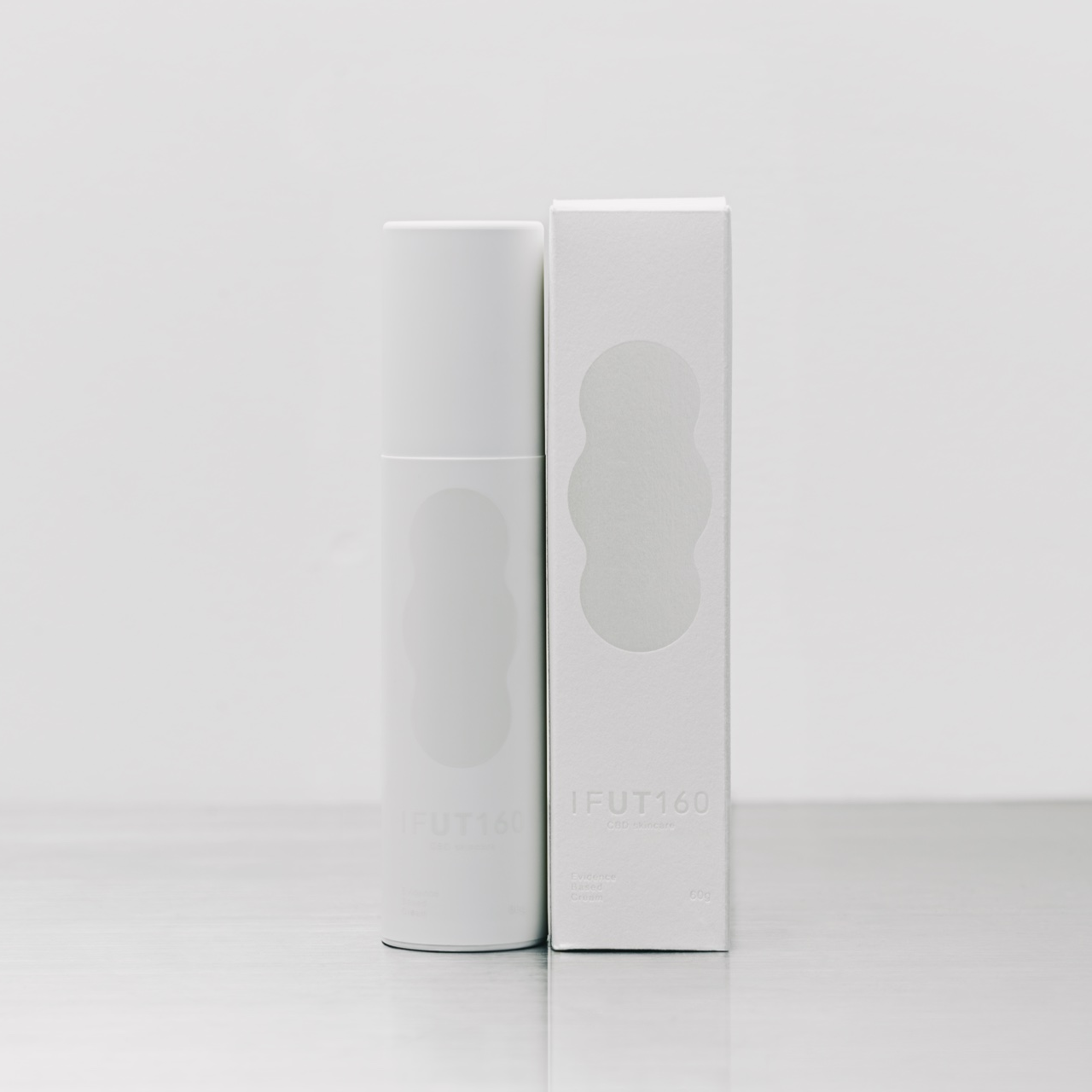 IFUT160 RE エビデンスド クリームと商品箱