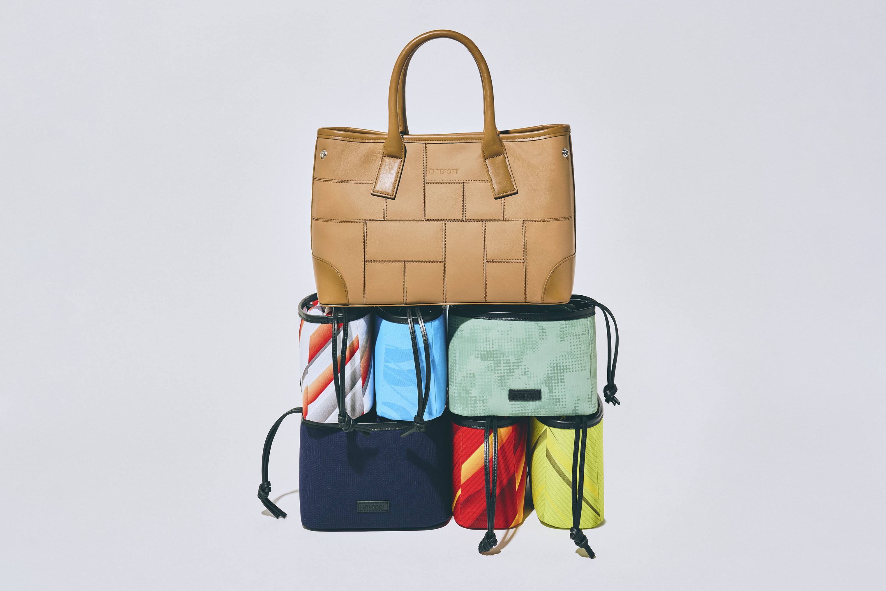 Horizon TOTE BAG (M) - CAMEL
