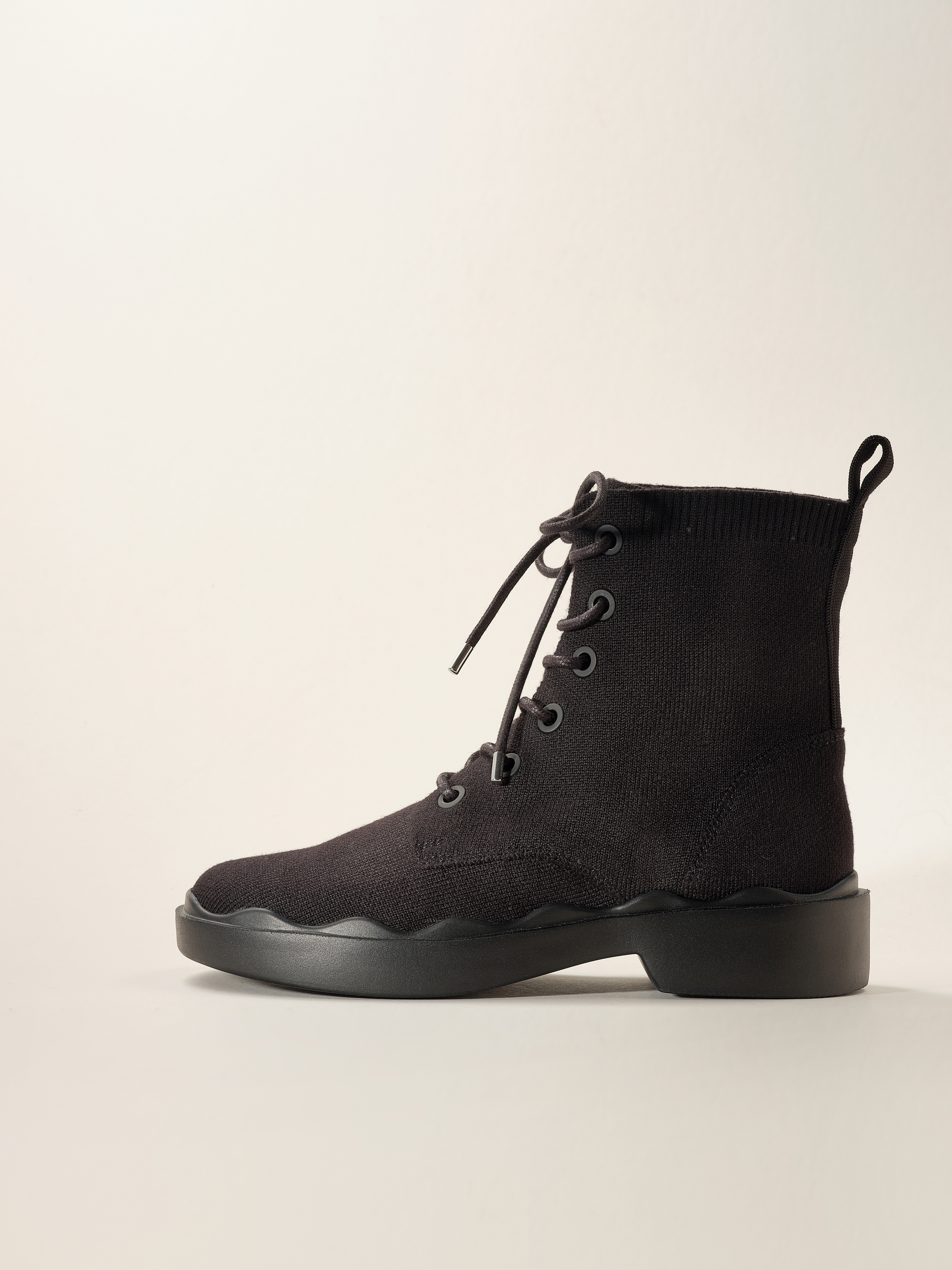 CLASSIC PLATFFORM BOOTS Classic Black