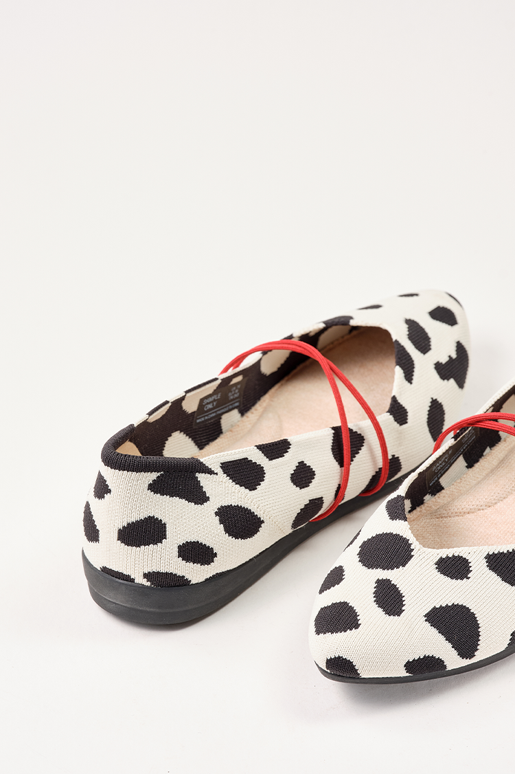 Cruella Flats サイズ: 26.0