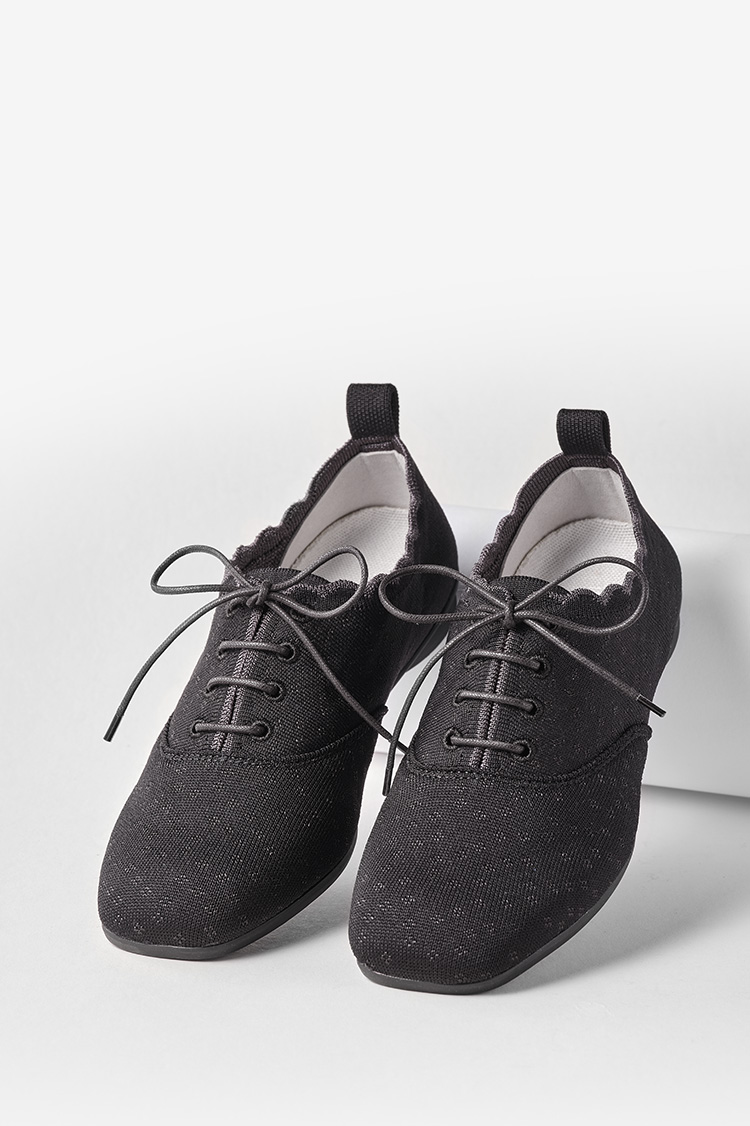 Romance Oxfords Classic Black