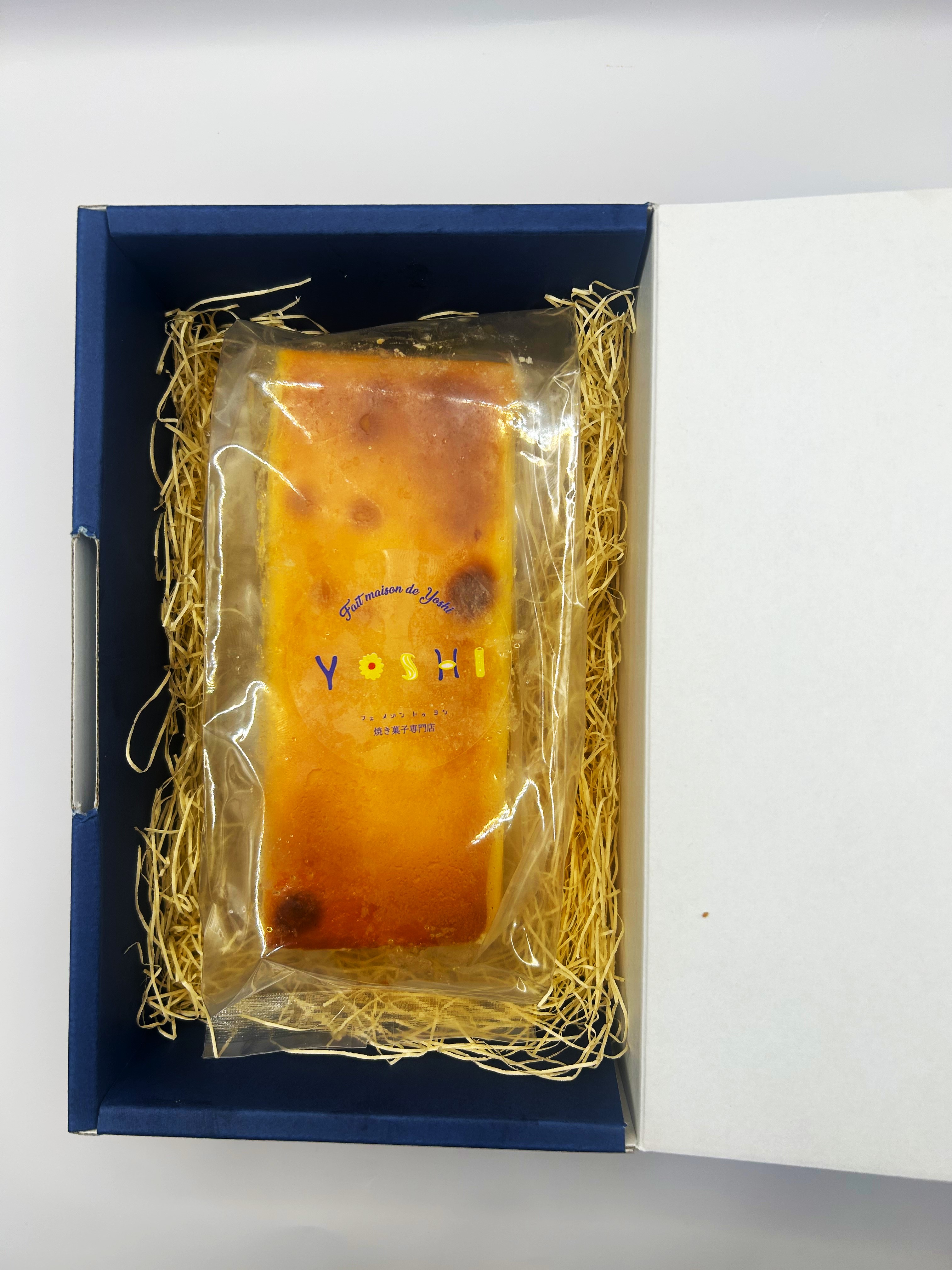 チーズケーキギフト・15㎝×5㎝×5㎝サイズ                                               （Assortiment de cheesecake entier）