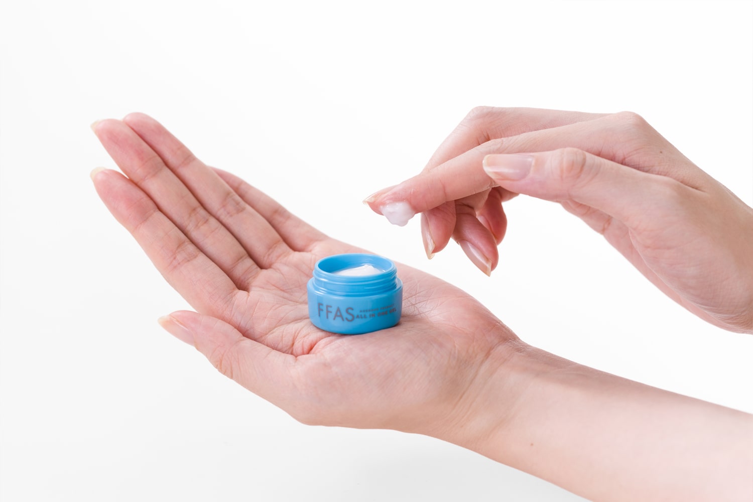 AGENDER PRODUCT TRIAL & TRAVEL KIT