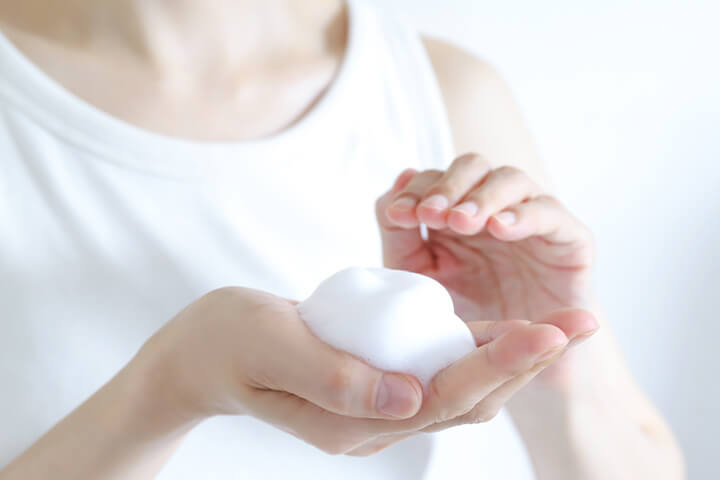 正しい洗顔法：赤ら顔・敏感肌に適した洗顔のやり方