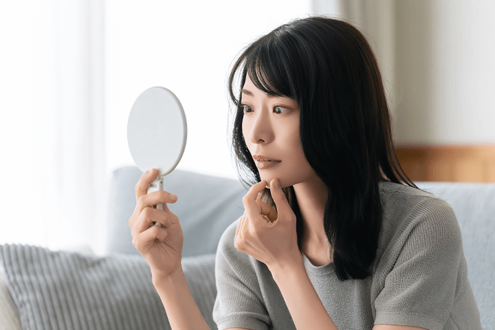 赤ら顔の見極め方とセルフチェックのポイント