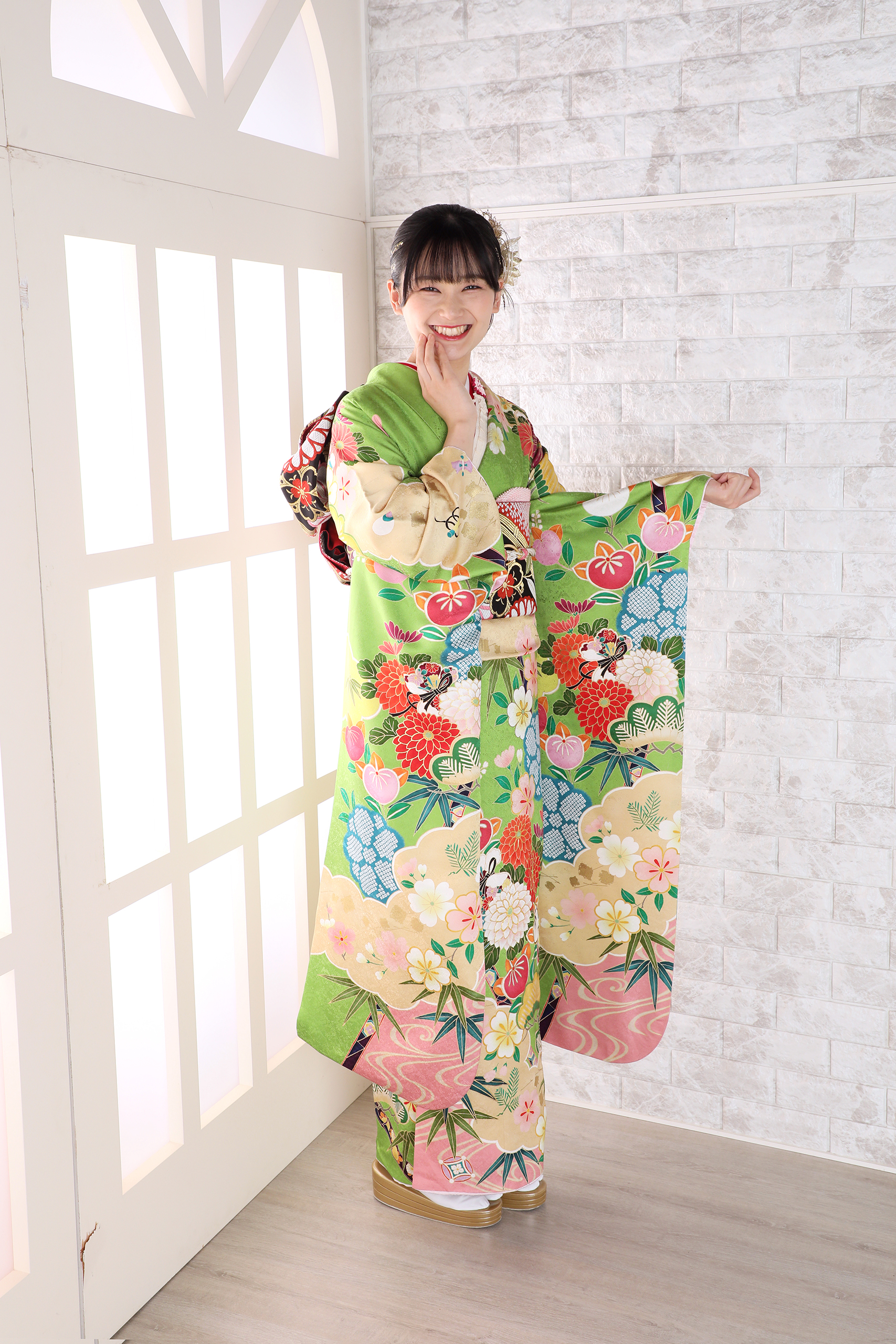 振袖レンタルNP31-<br />137,500円<br />【サイズ】Free 成人式年度: 成人式2027年1月