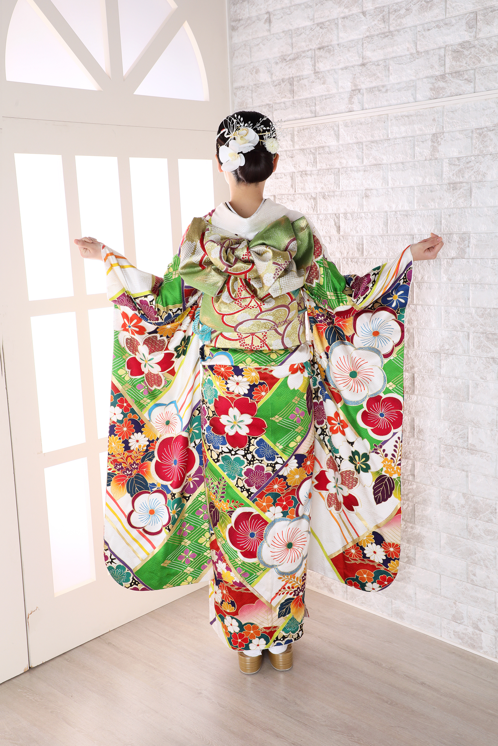 振袖レンタルNP24-<br />137,500円<br />【サイズ】Free 成人式年度: 成人式2027年1月