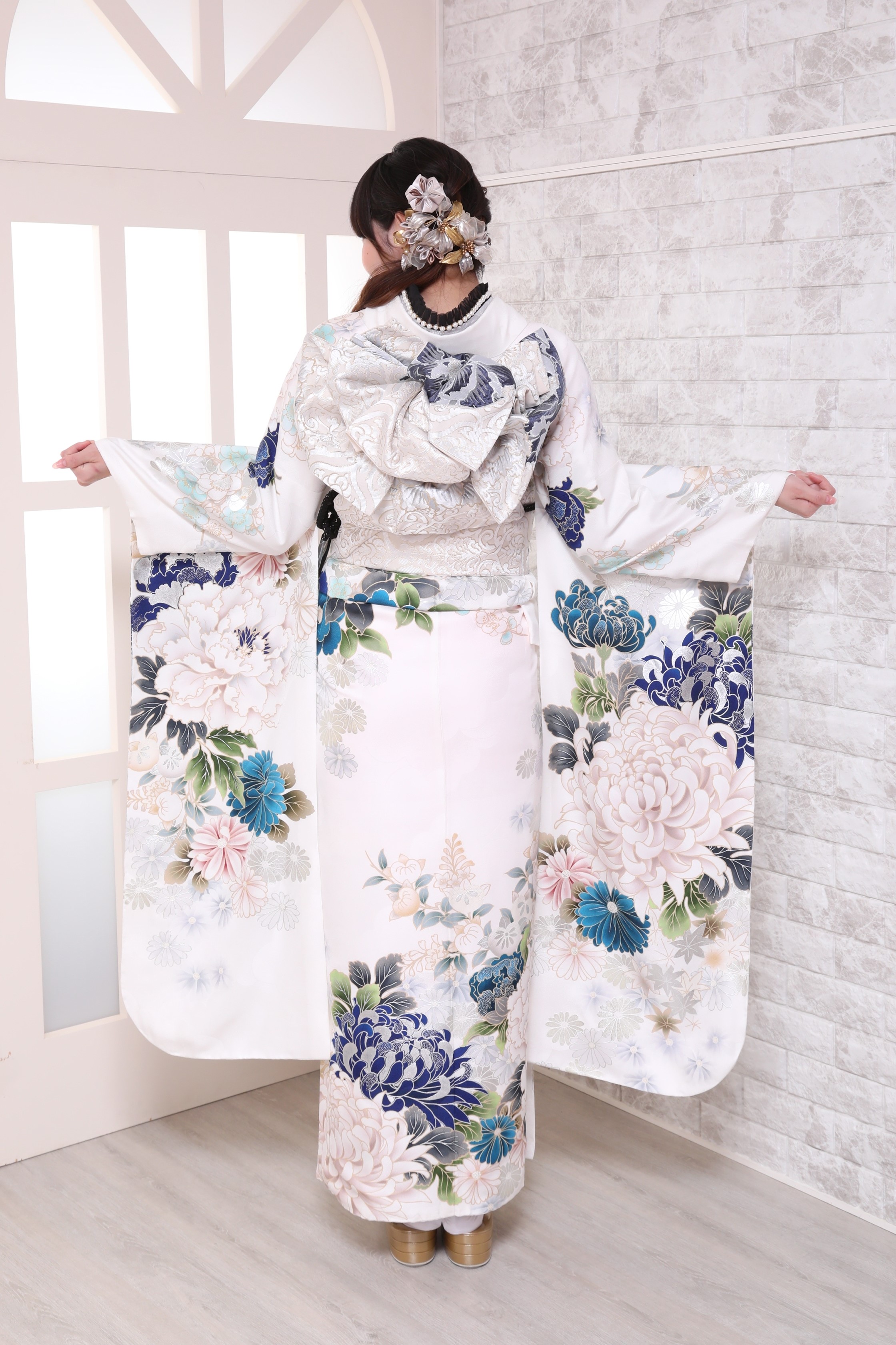 振袖レンタルNP901<br />247,500円<br />【サイズ】Free 成人式年度: 成人式2027年1月