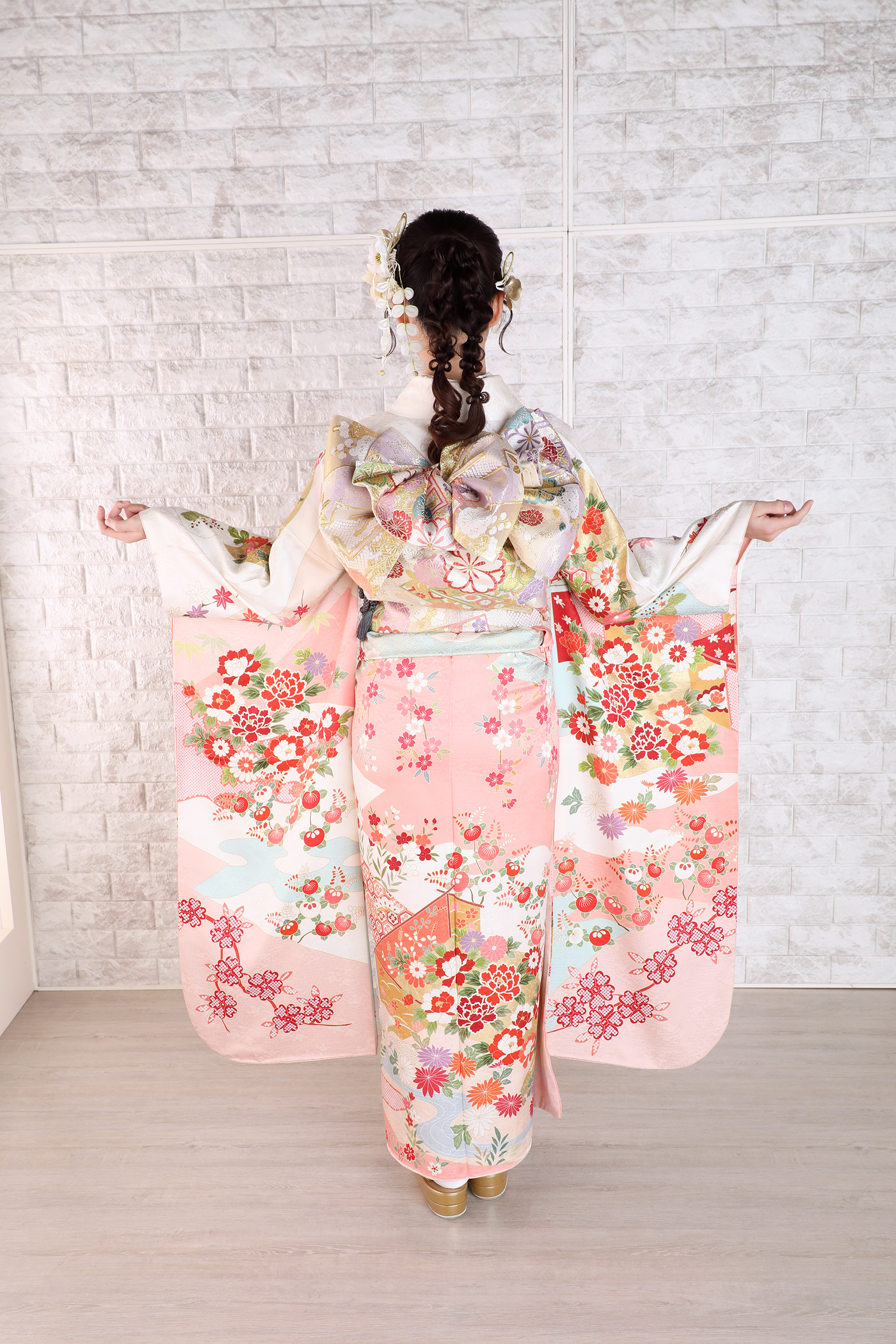 振袖レンタルNP46-<br />82,500円<br />【サイズ】Free 成人式年度: 成人式2027年1月