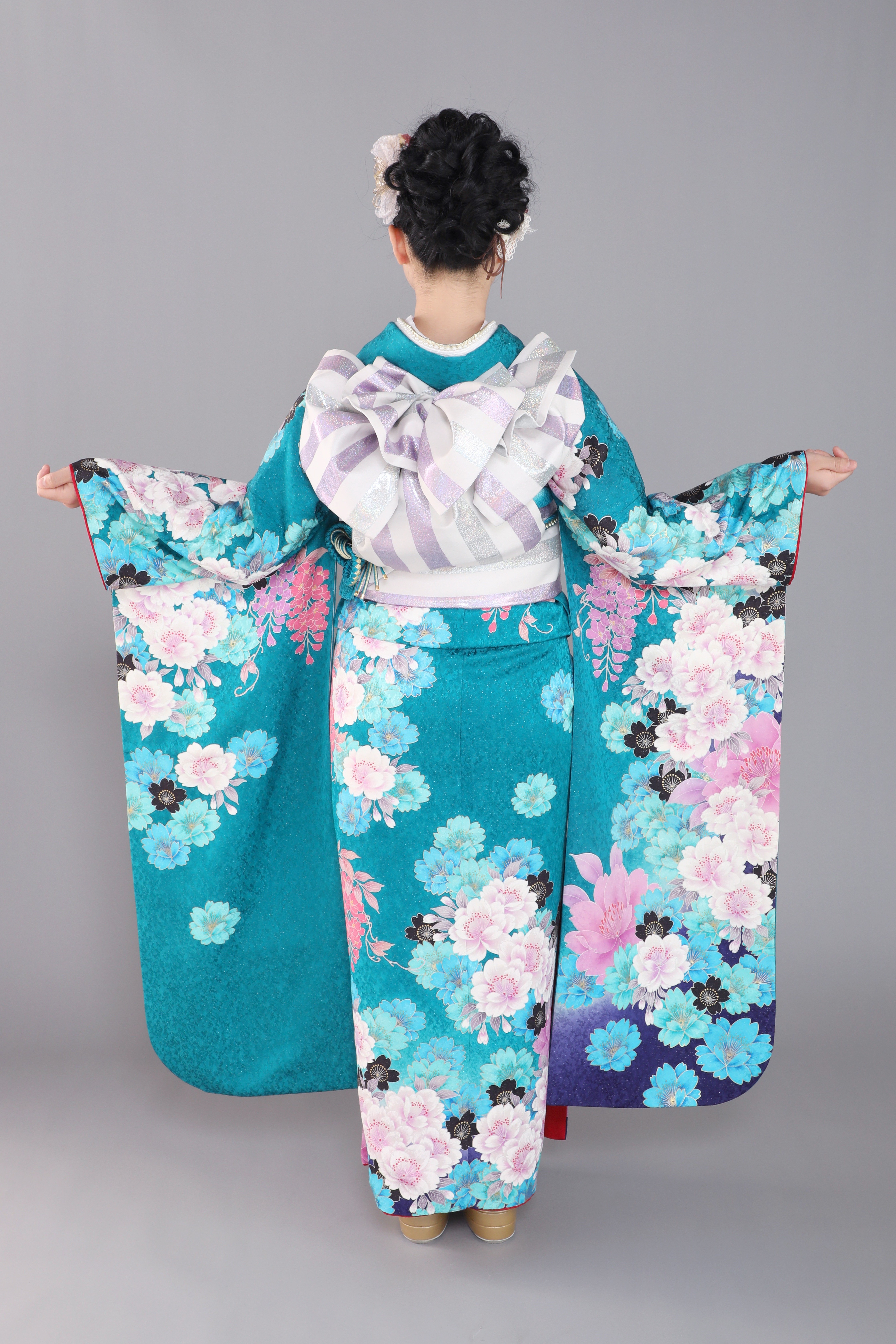 振袖レンタルNP112-<br />137,500円<br />【サイズ】F- 成人式年度: 成人式2027年1月