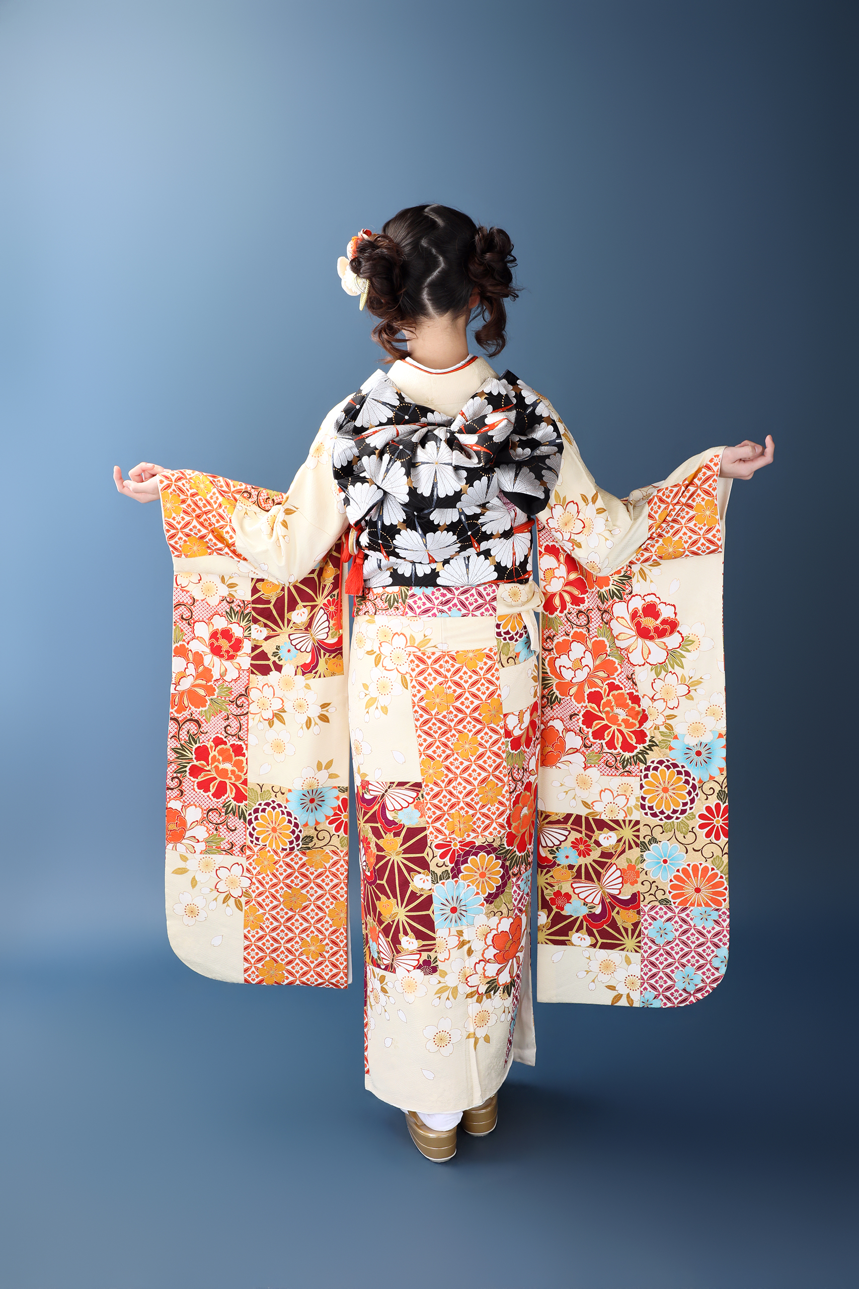 振袖レンタルNP32-<br />137,500円<br />【サイズ】Free 成人式年度: 成人式2027年1月