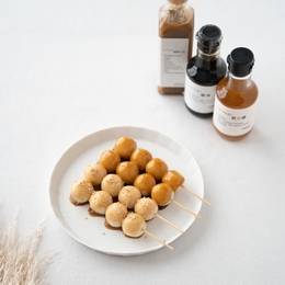 やわらか豆腐白玉の二色団子