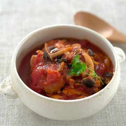 旨みたっぷり煎り酒仕立ての鶏ときのこのトマト煮