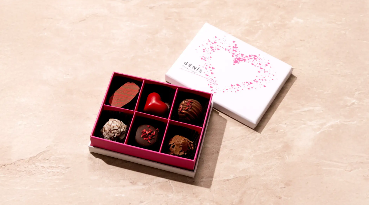 GENiS HOLIDAY SET 2025 のご予約受付開始