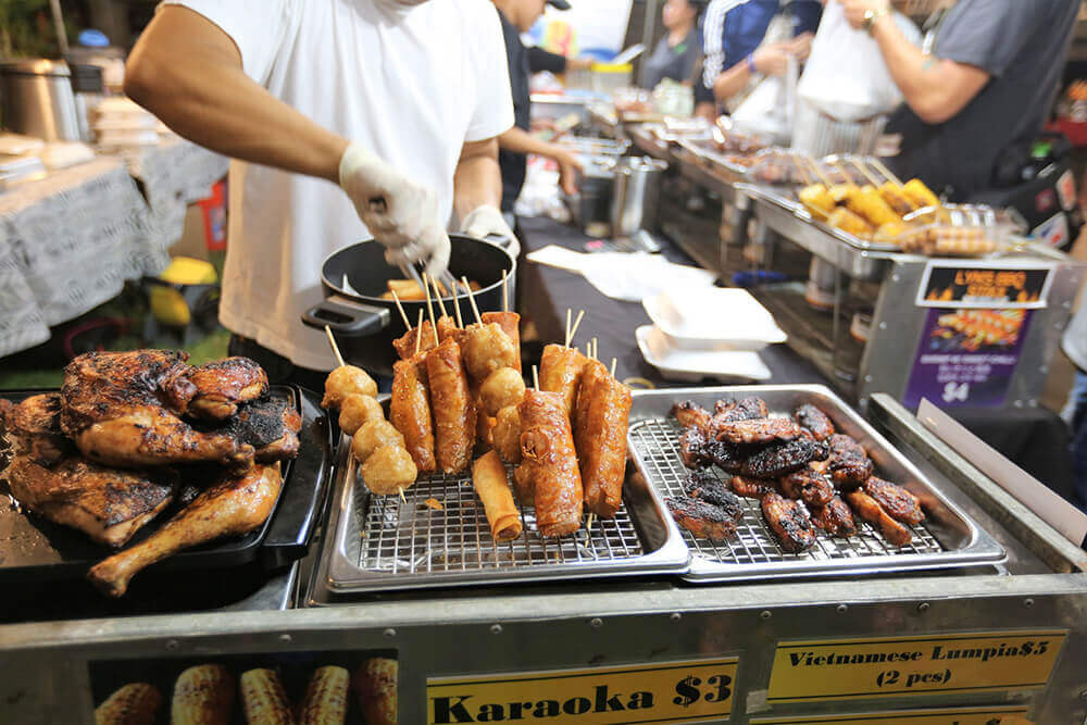 海外の屋台料理の様子を撮影した画像