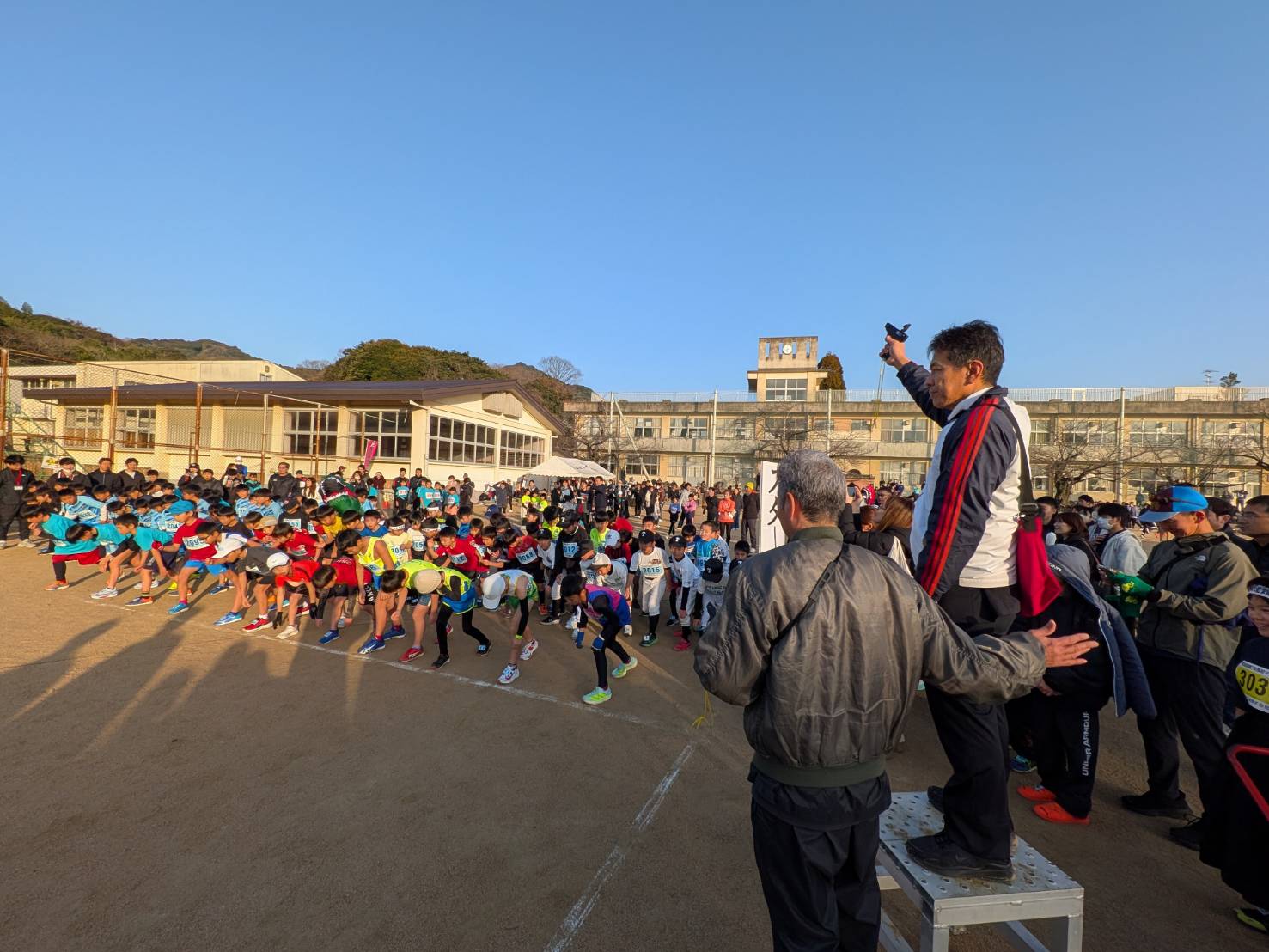 城下町長府マラソンを走る参加者の様子