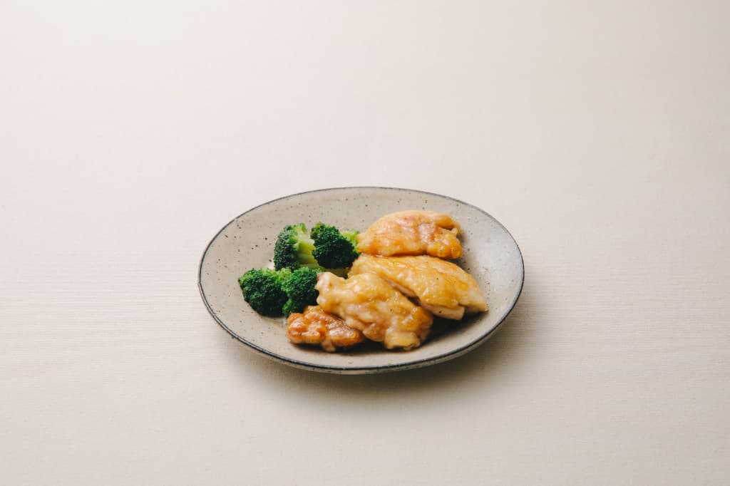 だしのうま味で仕上げる<br>鶏もも肉のだし照り焼き