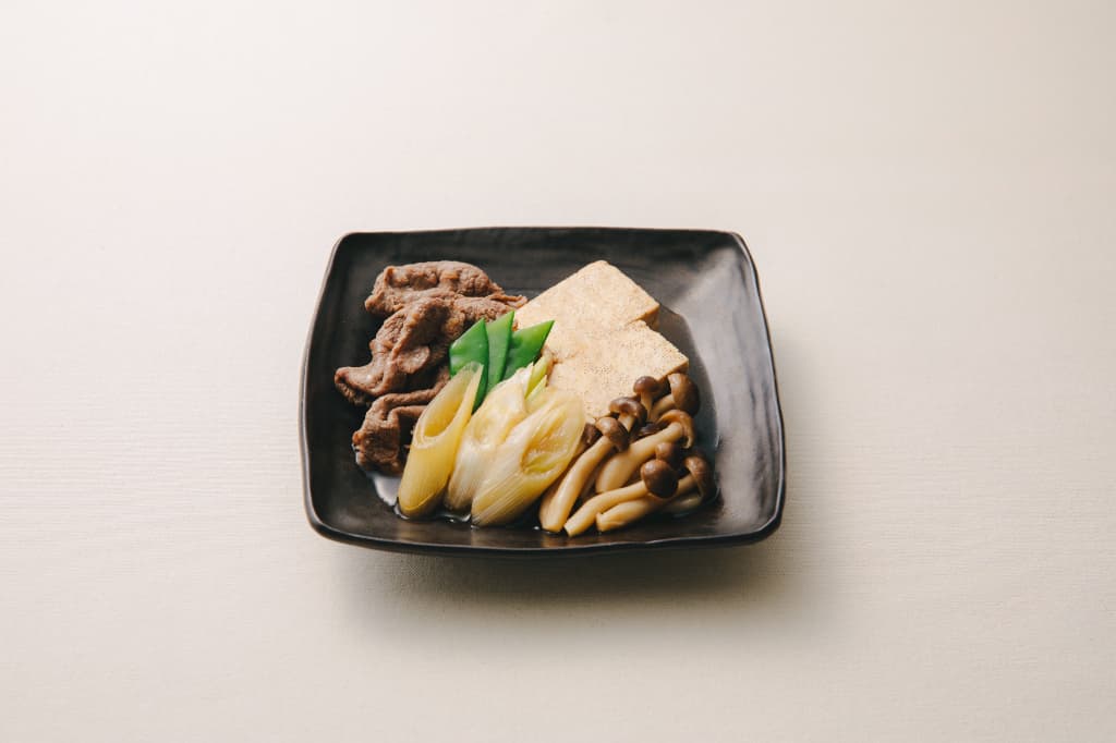 家族で食べやすい<br>だしで煮る肉豆腐