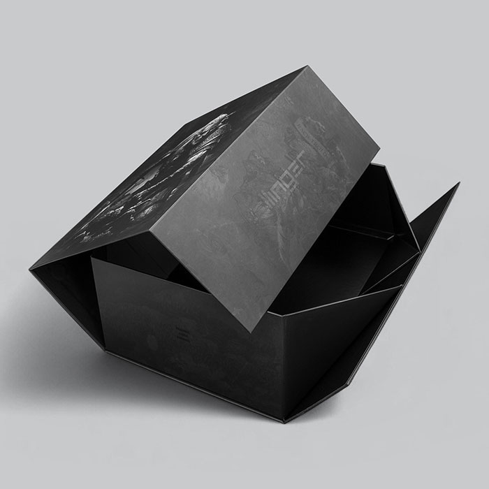 THE WITCHER（ウィッチャー） “Butcher” ヘビーウェイト刺繍パーカー 1枚　コレクターズボックス付