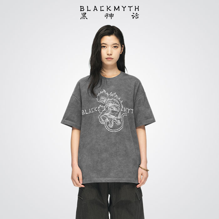 黒神話：悟空 ”he Hatchling” タイダイグラフィックTシャツ(ウォッシュグレー) 1枚