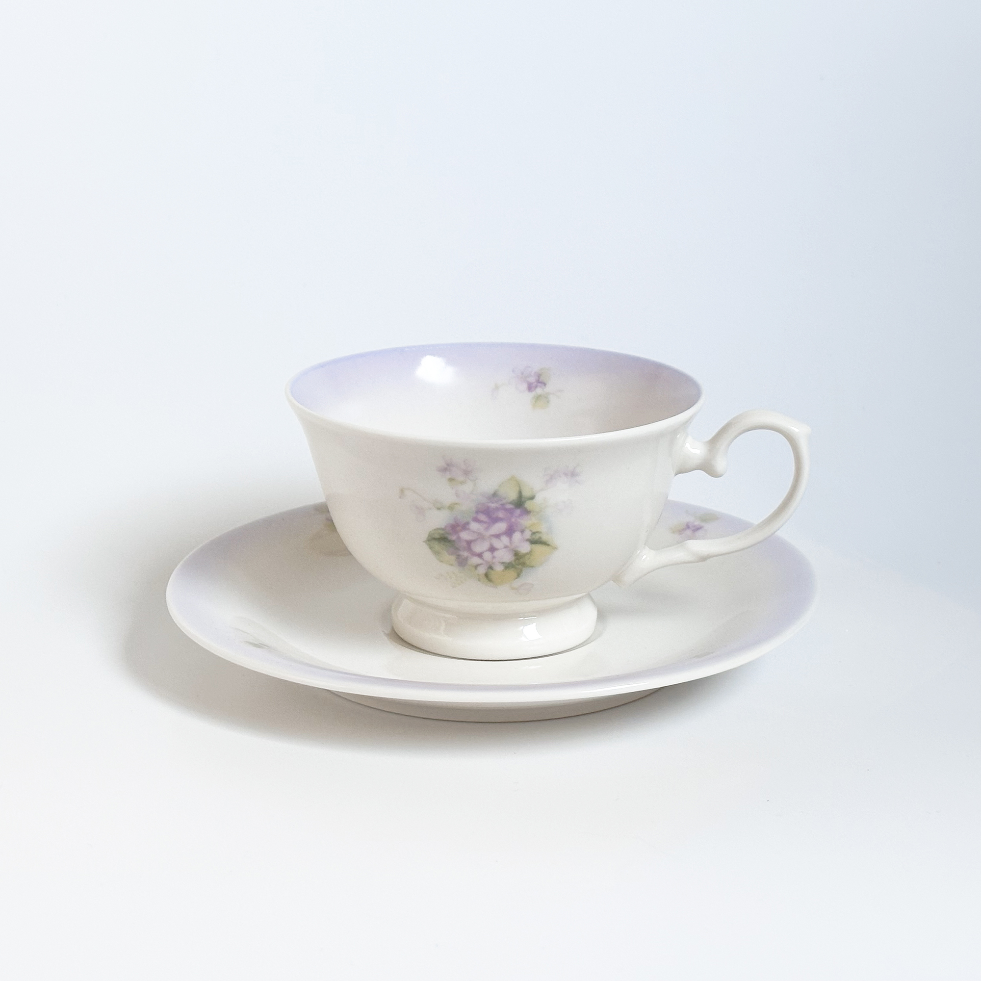 スミレ　カップ＆ソーサー（C&S）