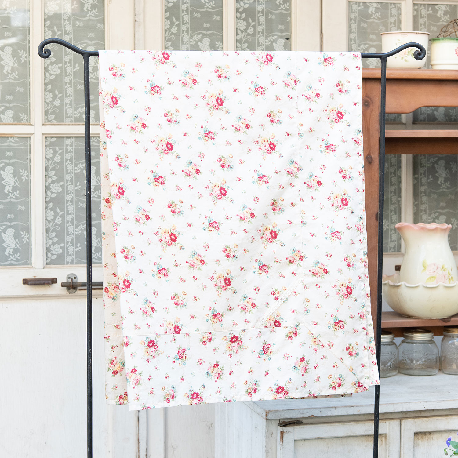 ブルゴーニュローズ　テーブルクロス