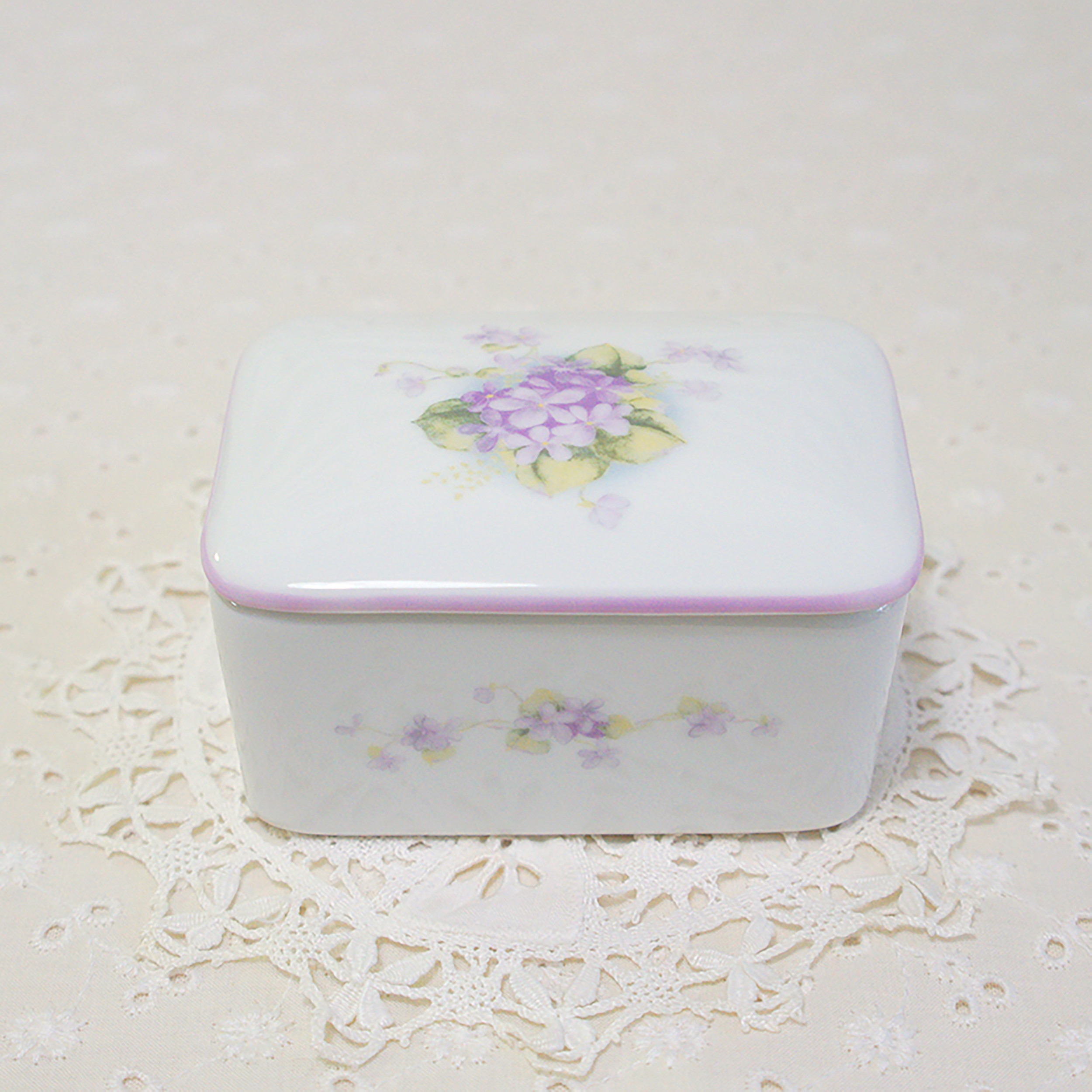 スミレ　スクエア陶器ケース