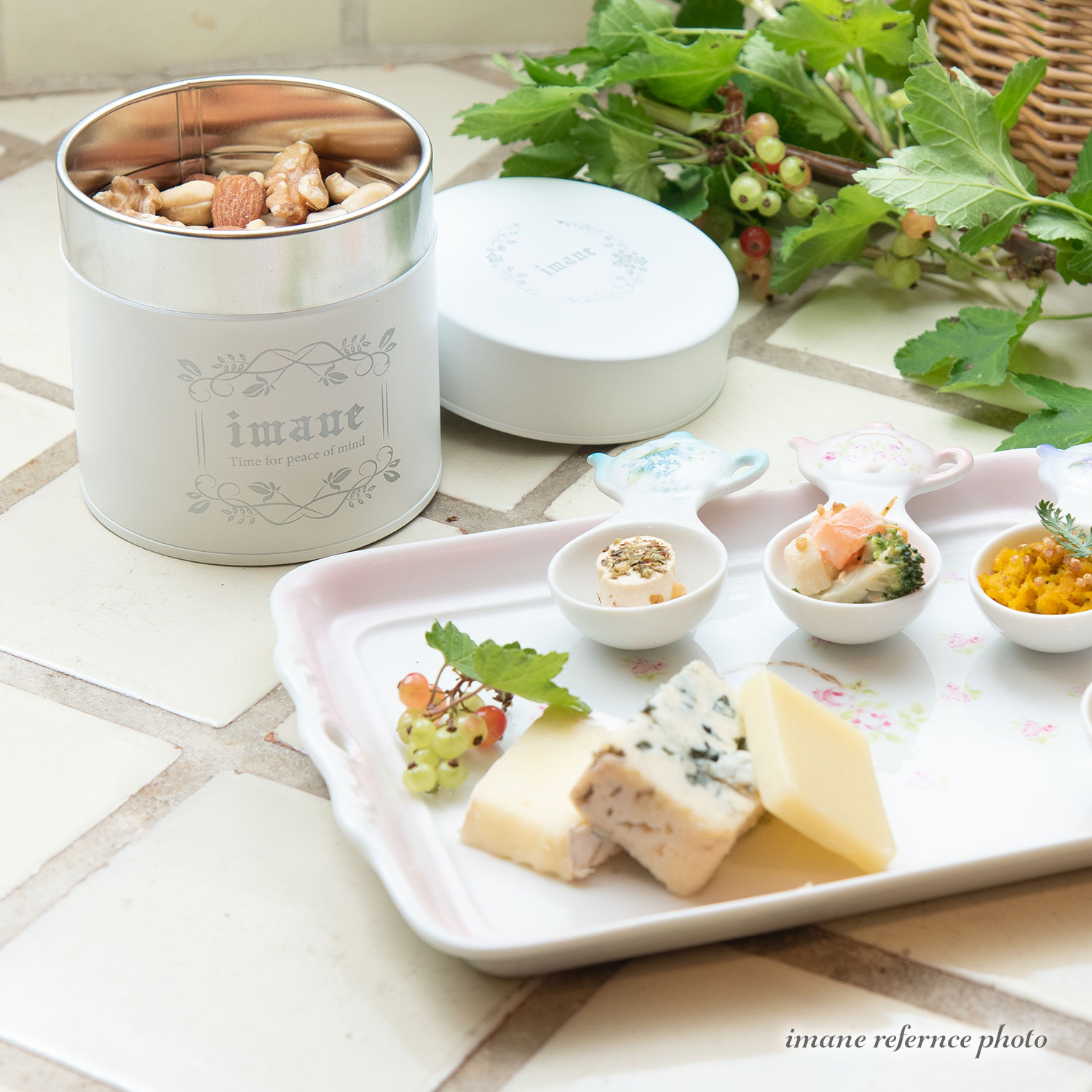 【予約】imane缶　アンティークマットピンクS