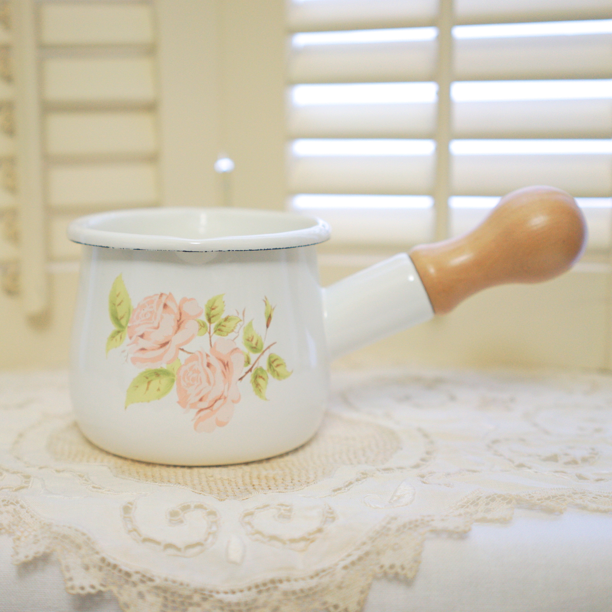 ダイアナローズ　プチミルクパン