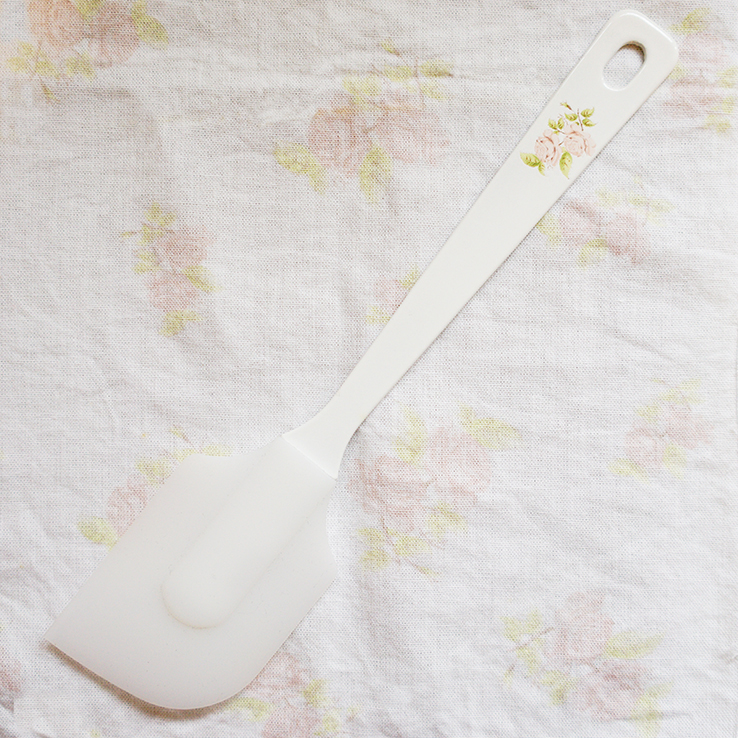 ダイアナローズ　スパチュラ