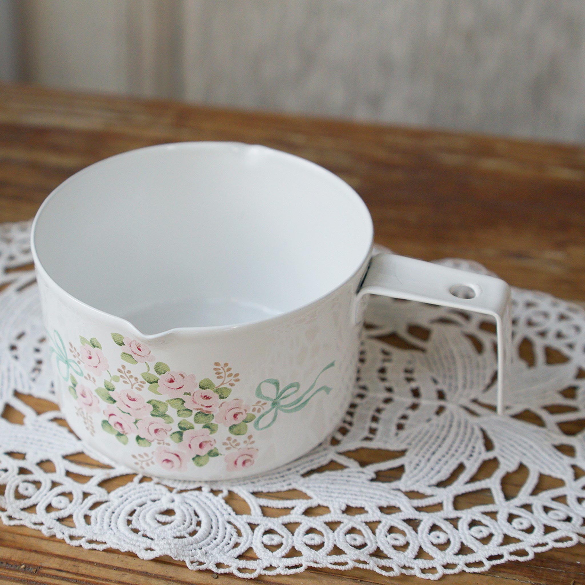 エマ　計量カップ200ml